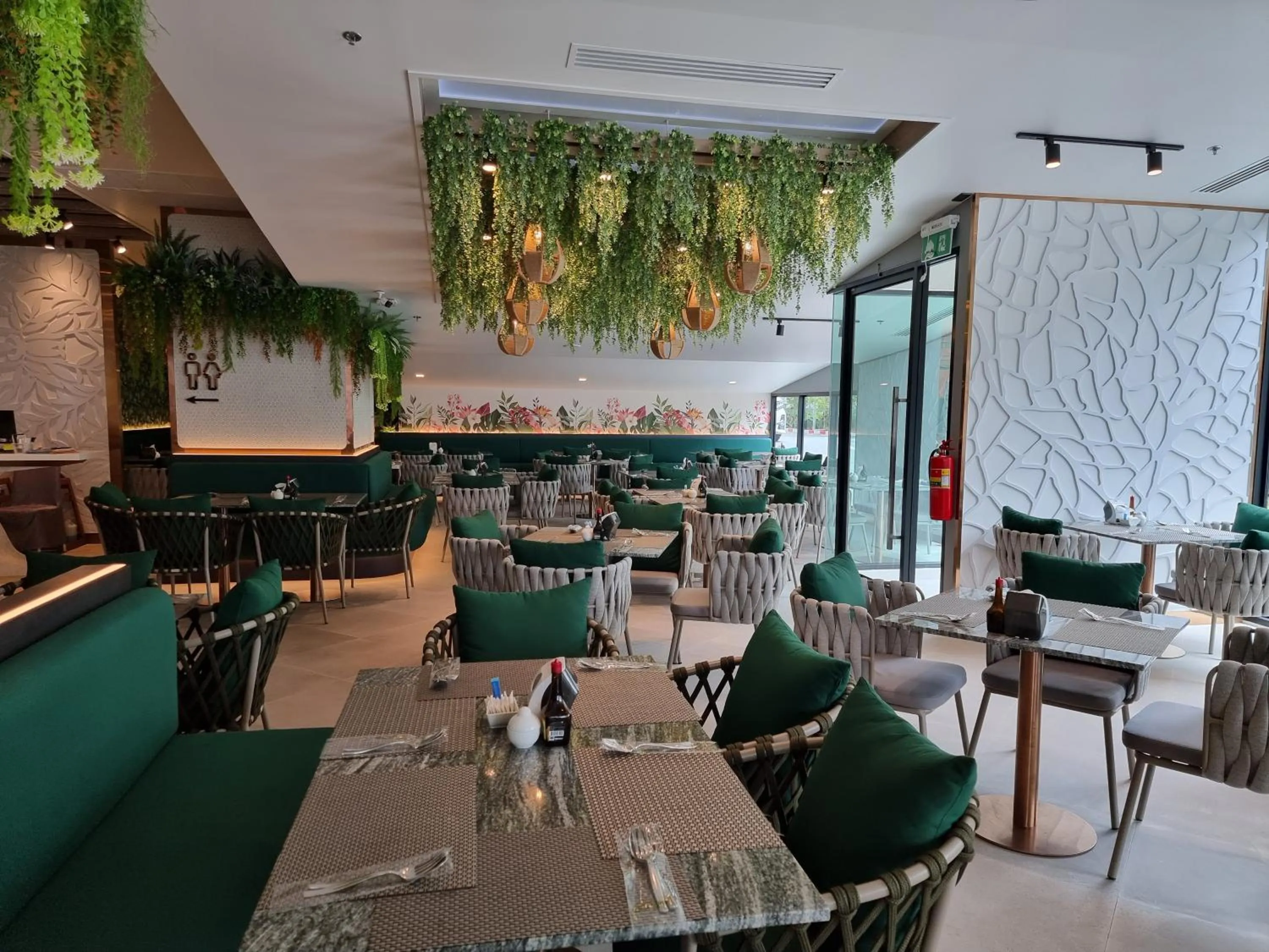 Breakfast in Pattaya Discovery Beach Hotel - SHA Extra Plus