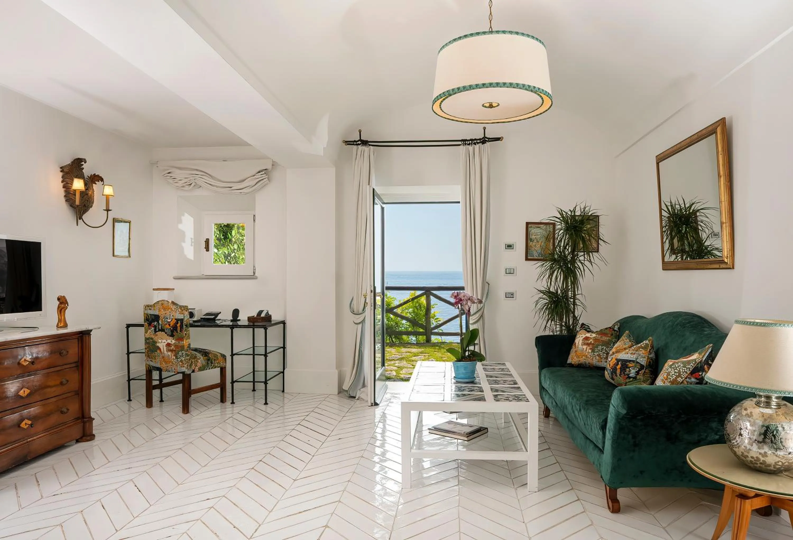 Seating area in Villa Treville