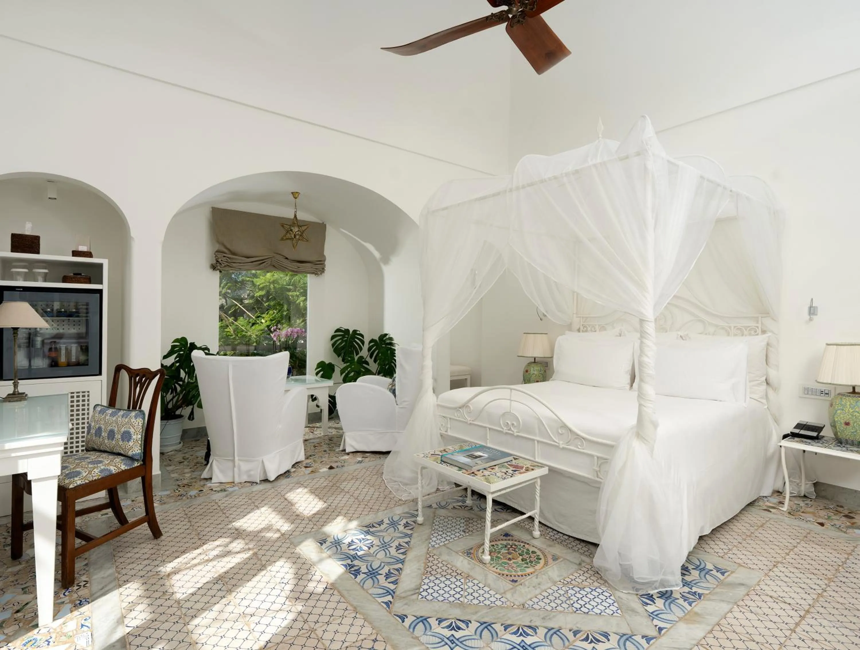 Bedroom, Bed in Villa Treville