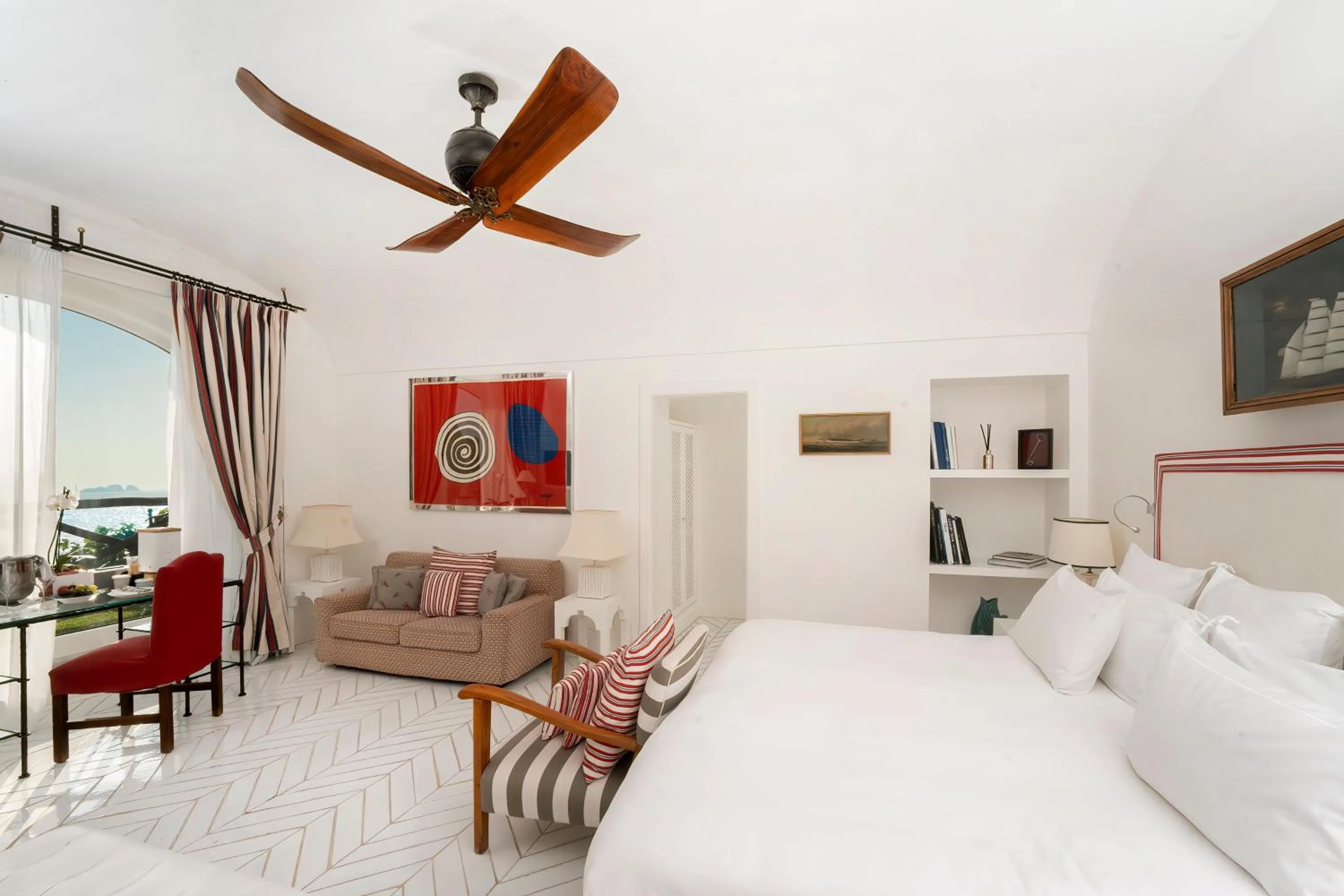 Bedroom, Bed in Villa Treville