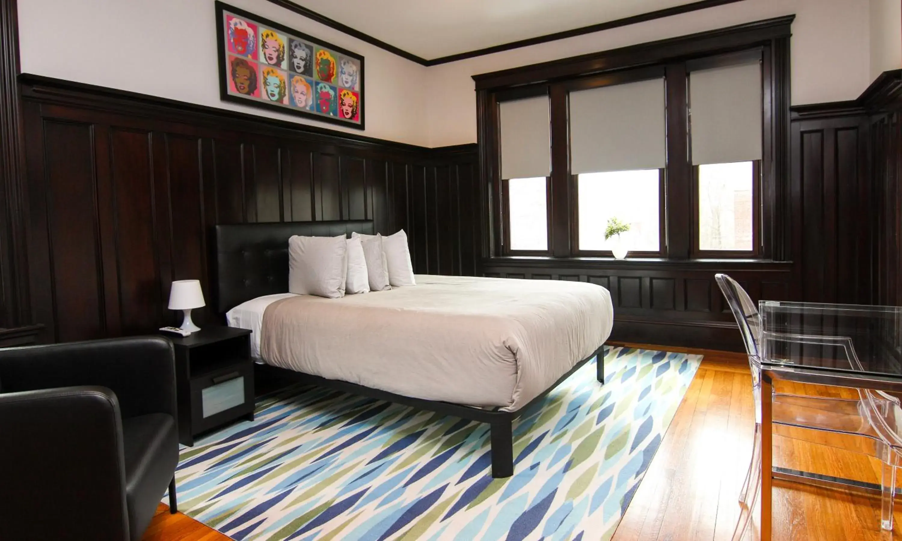 A Stylish Stay w/ a Queen Bed, Heated Floors.. #37 A Stylish Stay w/ a Queen Bed, Heated Floors.. #37