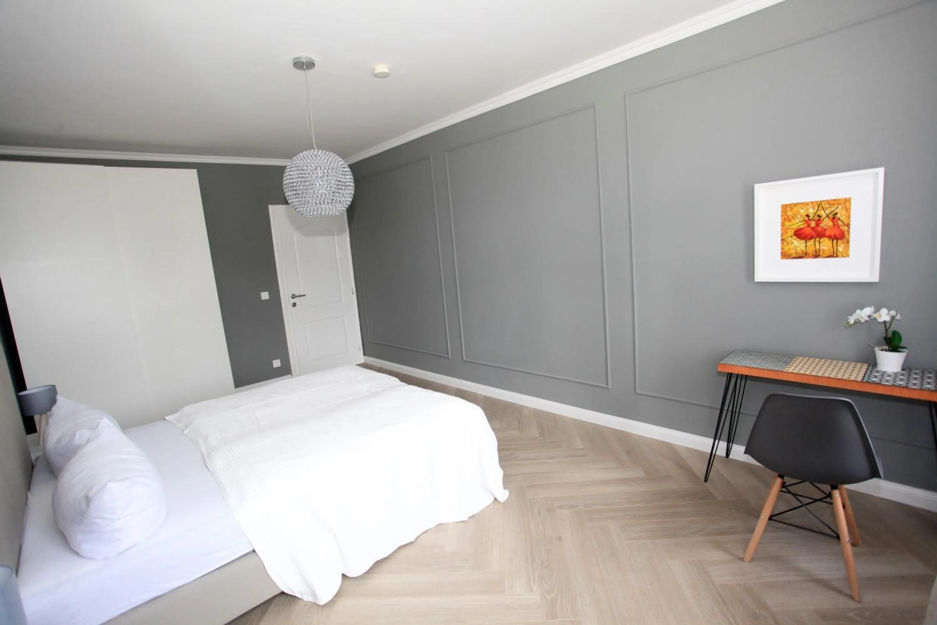 Photo of the whole room, Bed in Zollikof Aparts - Sauna & Studioapartments