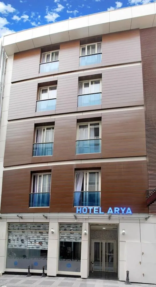 Arya Hotel