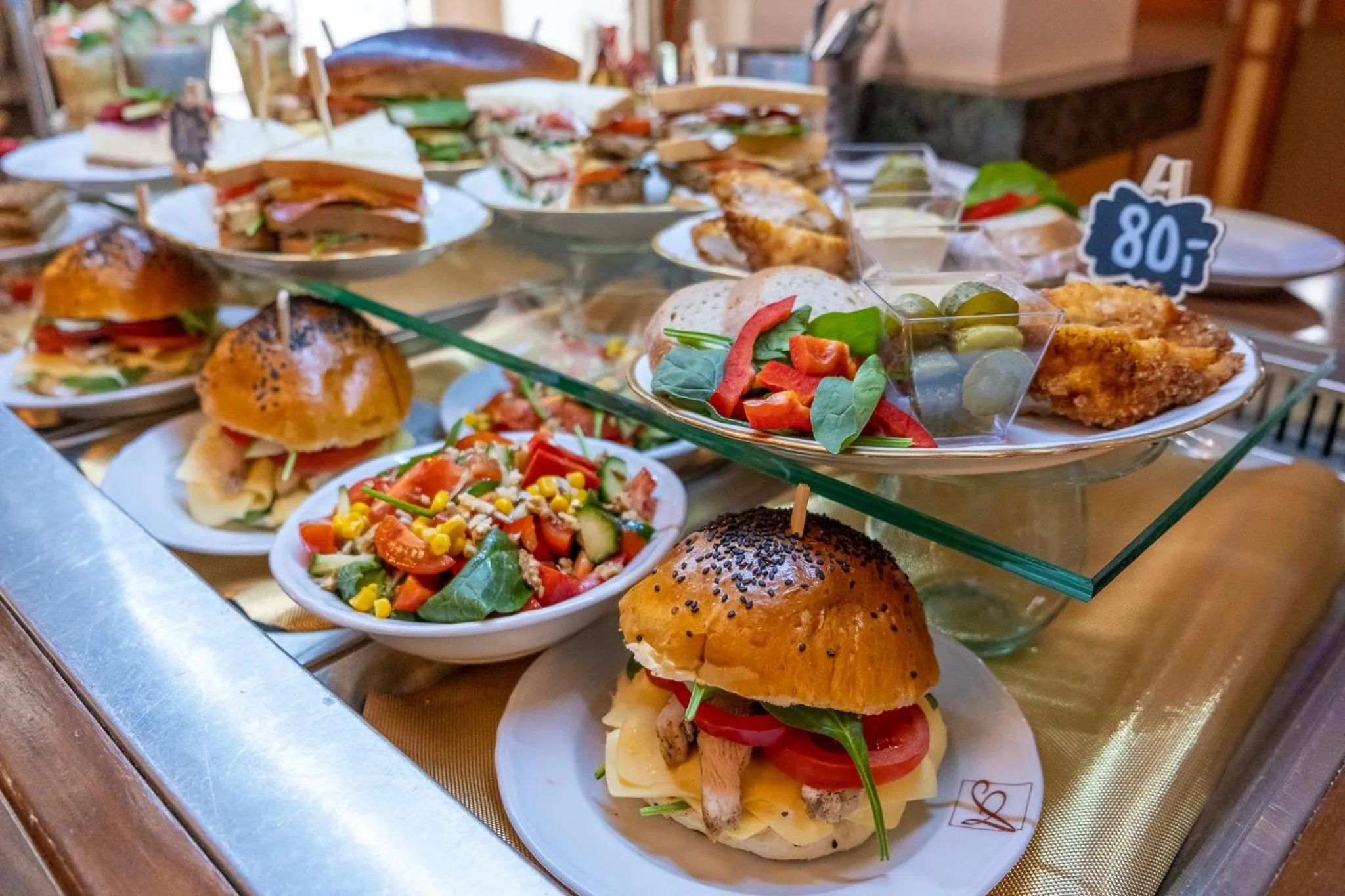 Food and drinks in Hotel Tommy Wellness & Spa