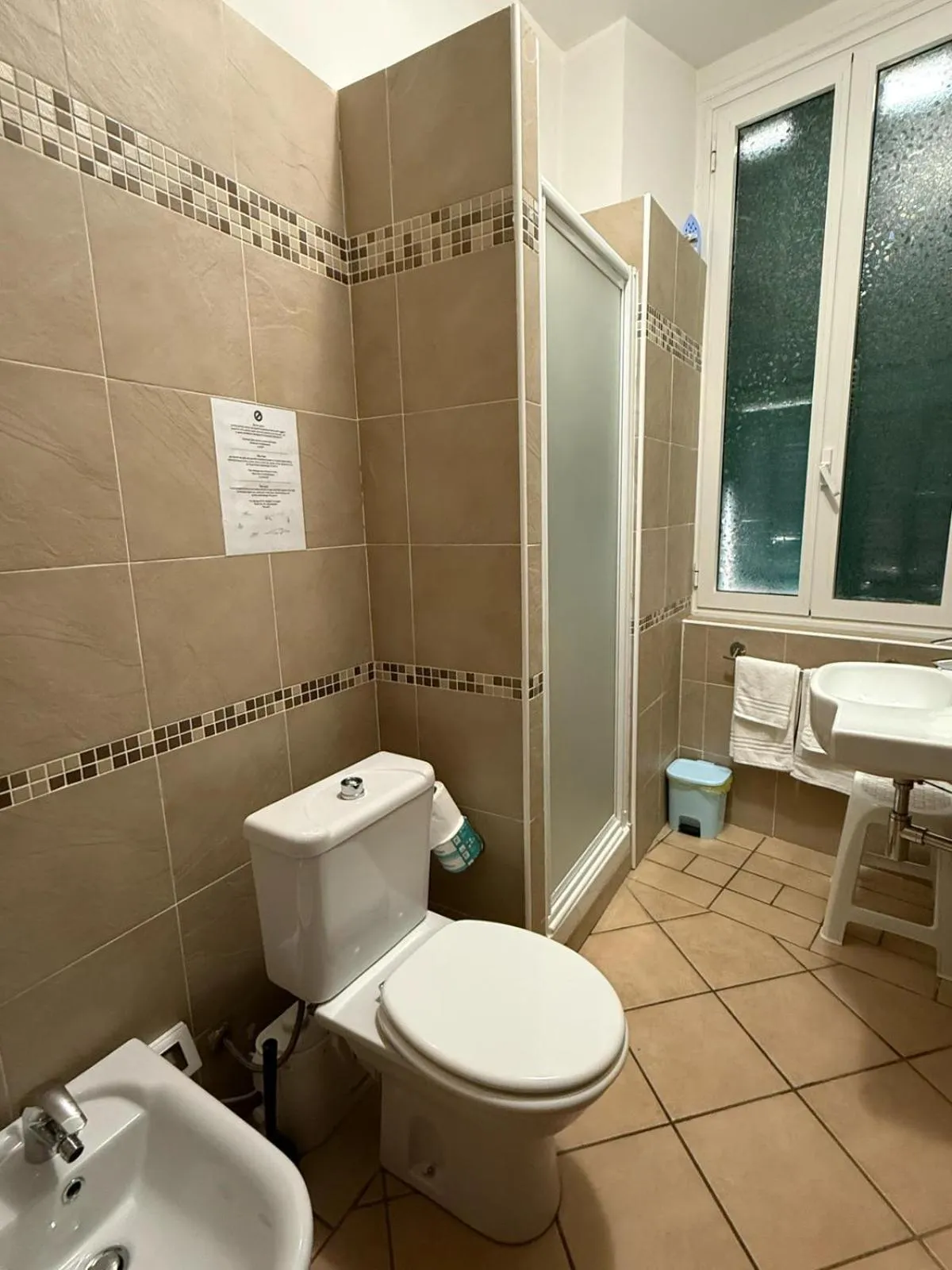 Shower in Sakura Inn Sanremo