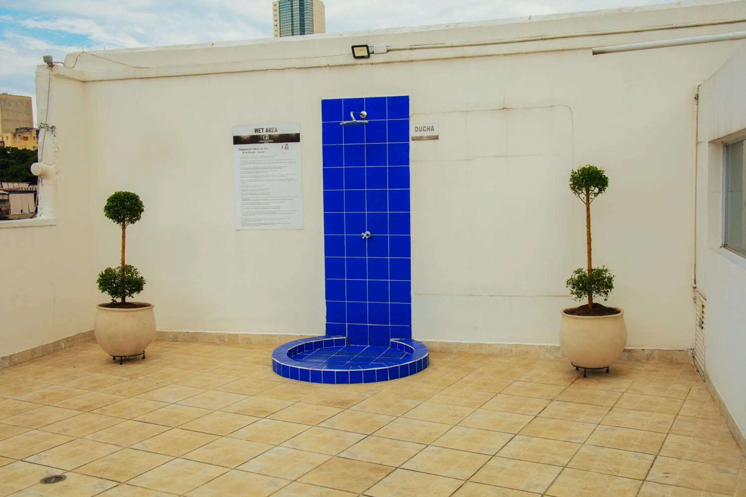 TAMA Hotel Granada Real Cali