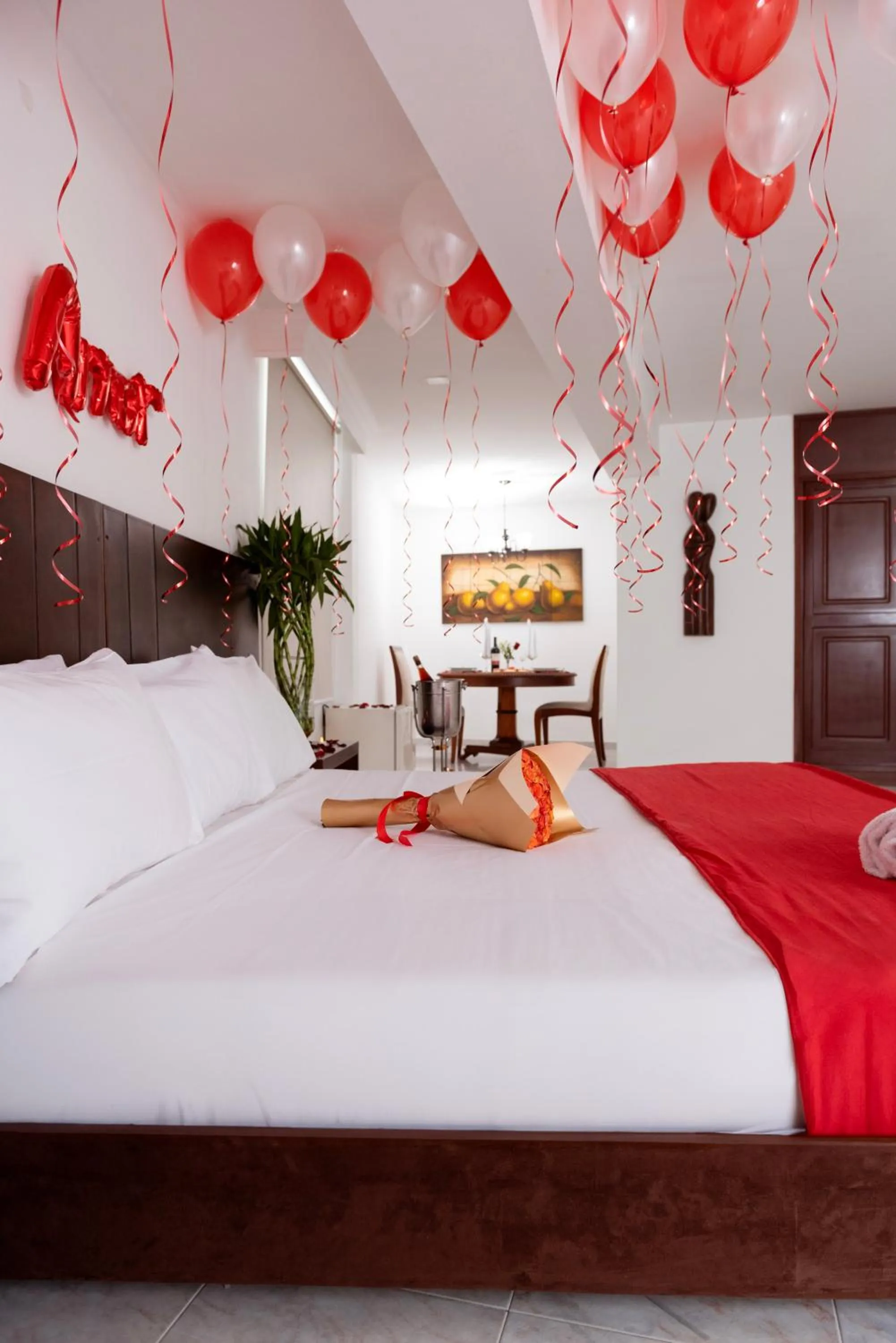 Bed in TAMA Hotel Granada Real Cali