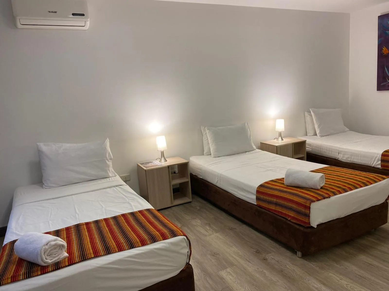 Bed in TAMA Hotel Granada Real Cali