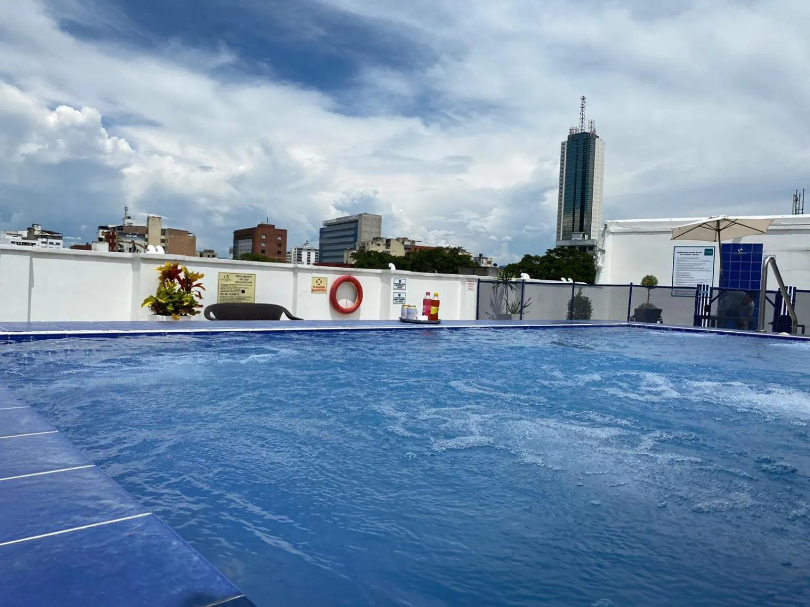 Pool view in TAMA Hotel Granada Real Cali