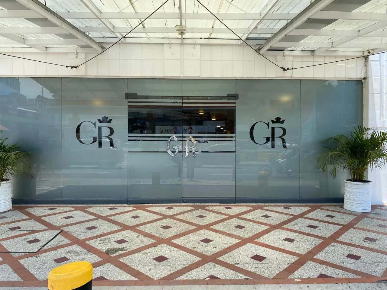 TAMA Hotel Granada Real Cali