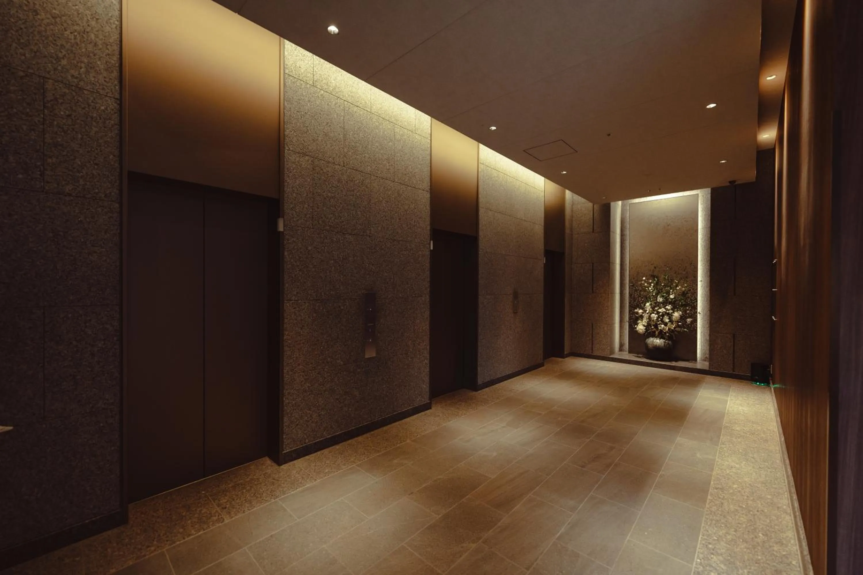 elevator in Hotel JAL City Sapporo Nakajima Park