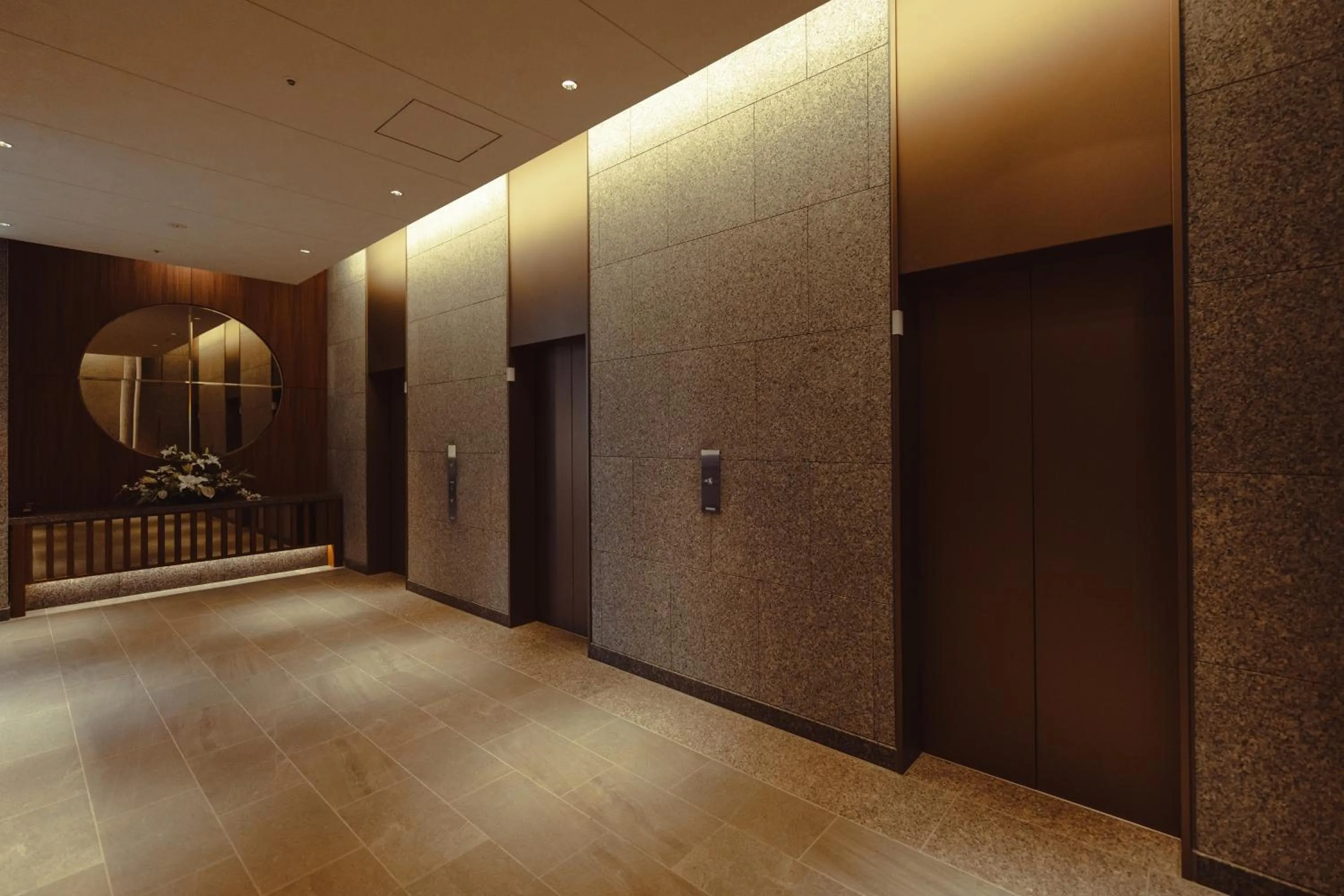 elevator in Hotel JAL City Sapporo Nakajima Park