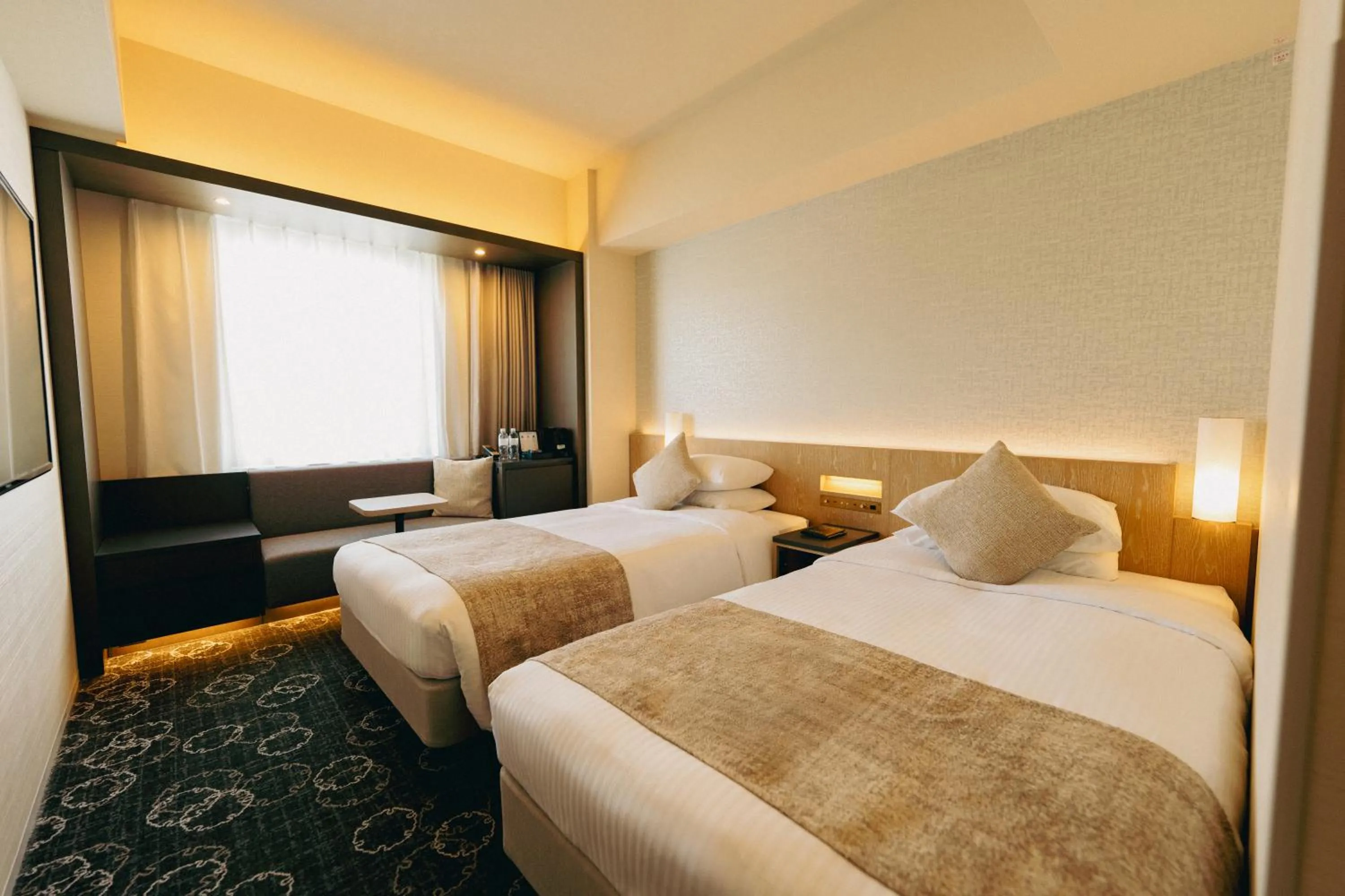 Photo of the whole room, Bed in Hotel JAL City Sapporo Nakajima Park