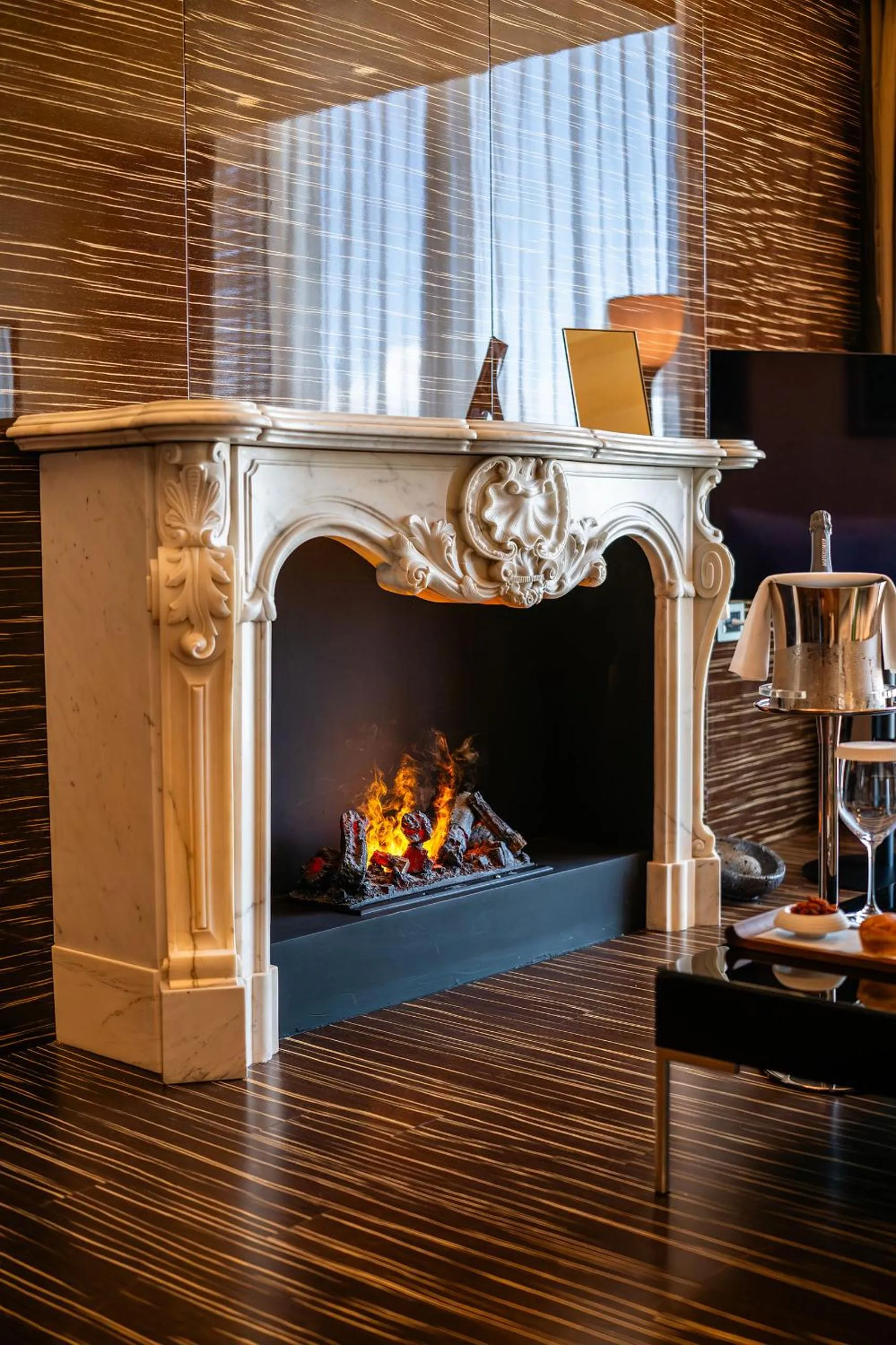 fireplace in ROMEO Napoli