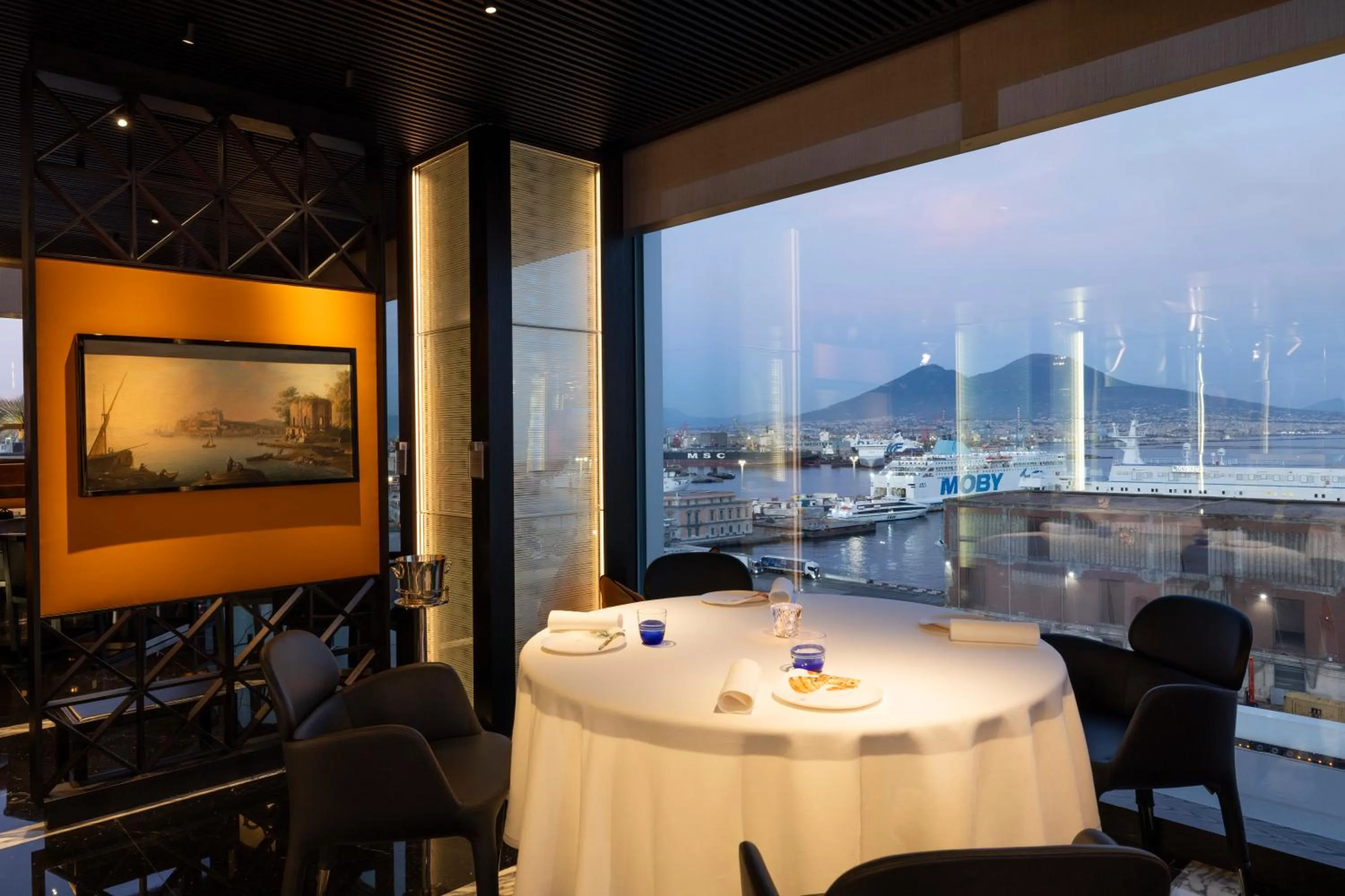 Restaurant/places to eat in ROMEO Napoli