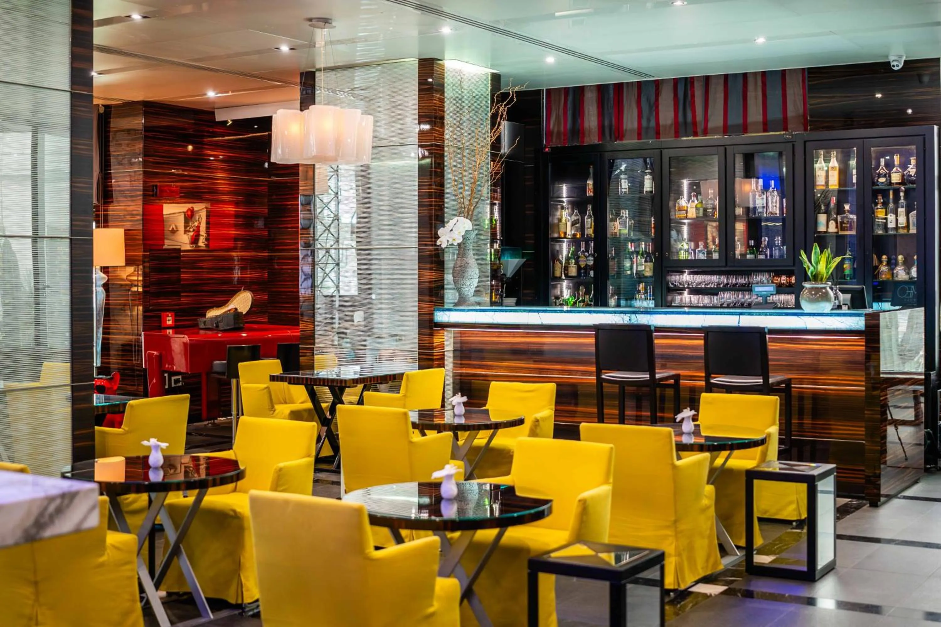 Restaurant/places to eat in ROMEO Napoli