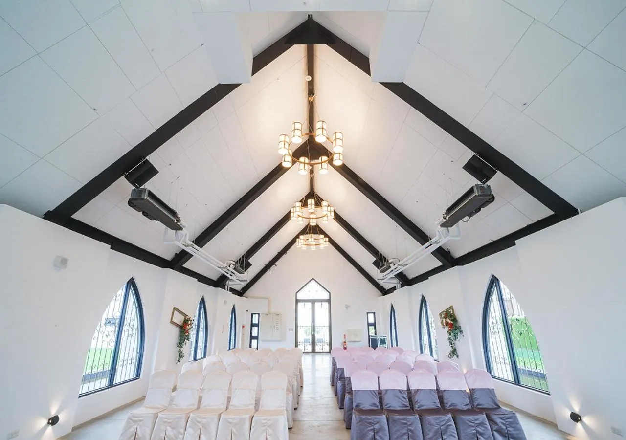 Garden, Bed in Lai Hotel