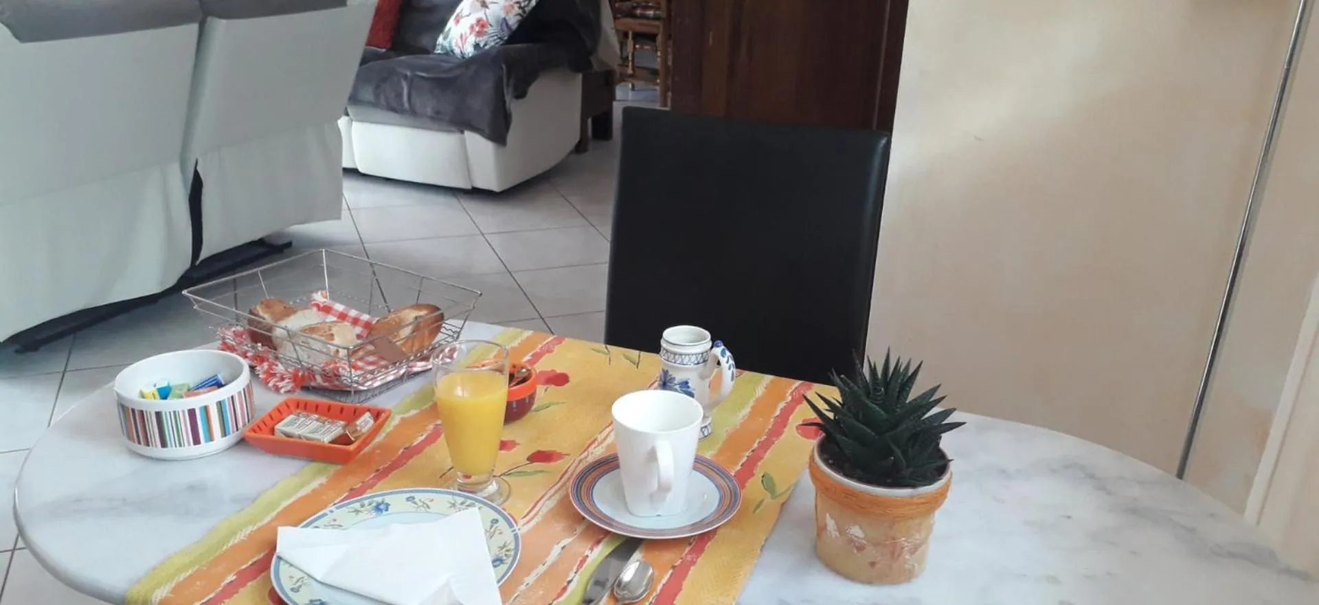 Property building, Bed in Lauriers roses - Chambre D'hôtes