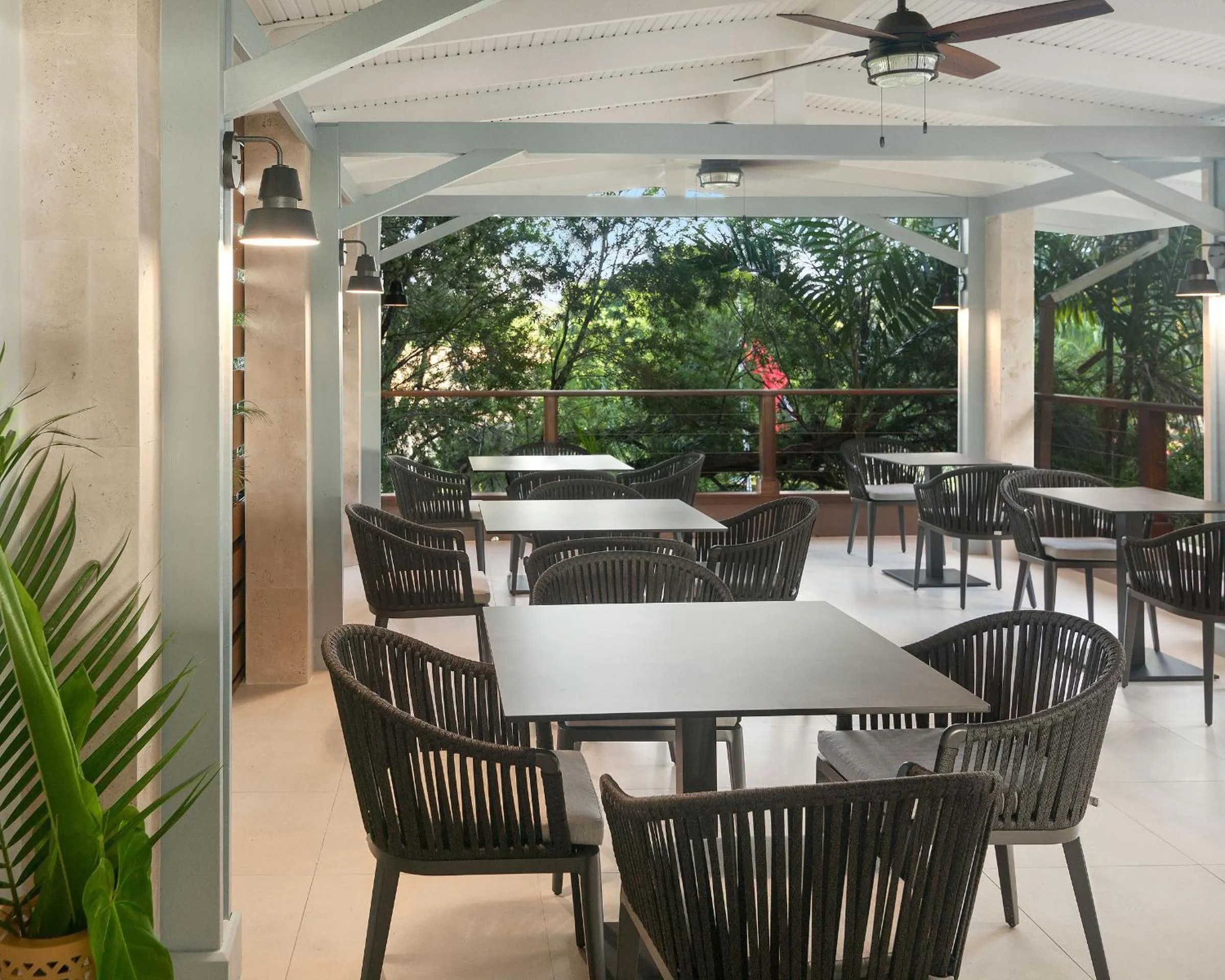 Restaurant/places to eat in Cara Hotels Trinidad