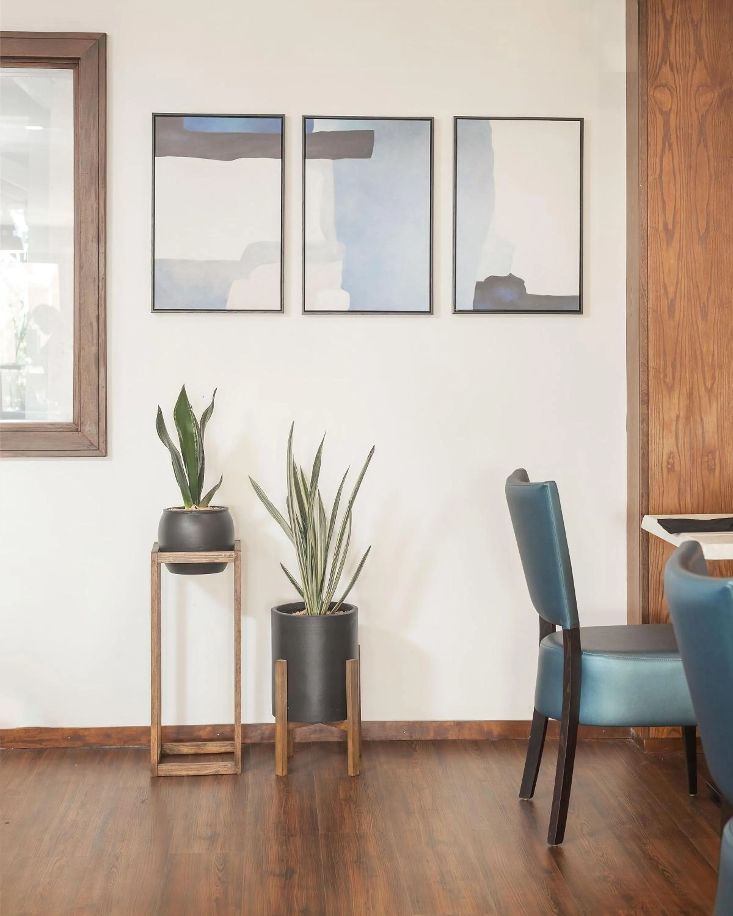 Restaurant/places to eat in Cara Hotels Trinidad