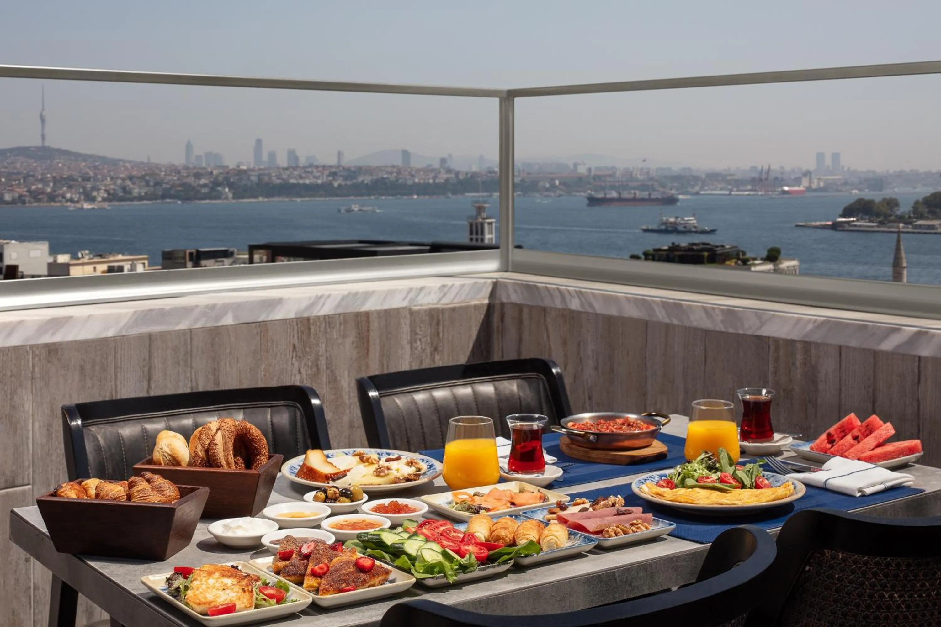 Restaurant/places to eat in DeCamondo Galata, a Tribute Portfolio Hotel