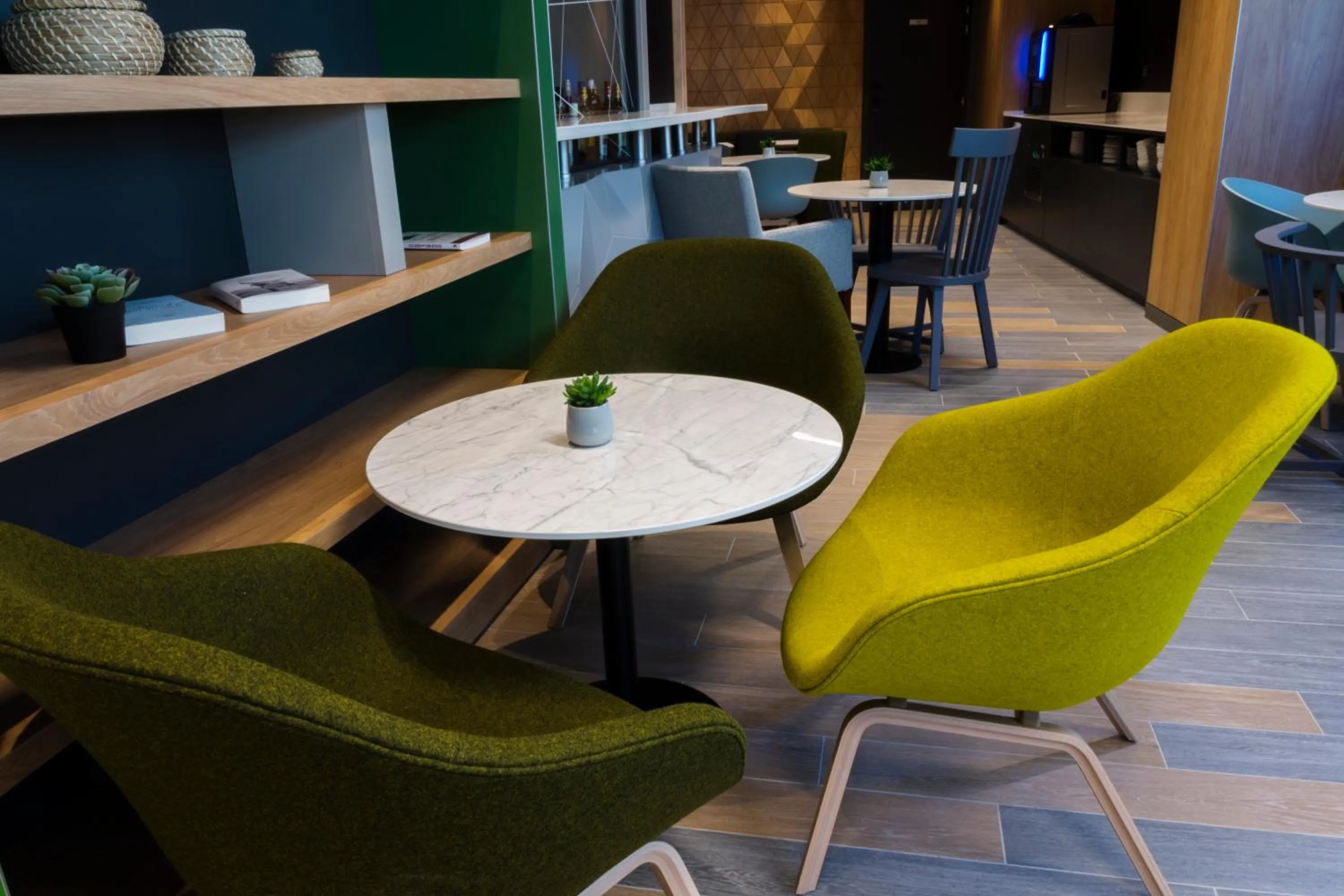 Lounge or bar in Hotel Campanile Montpellier Centre St Roch