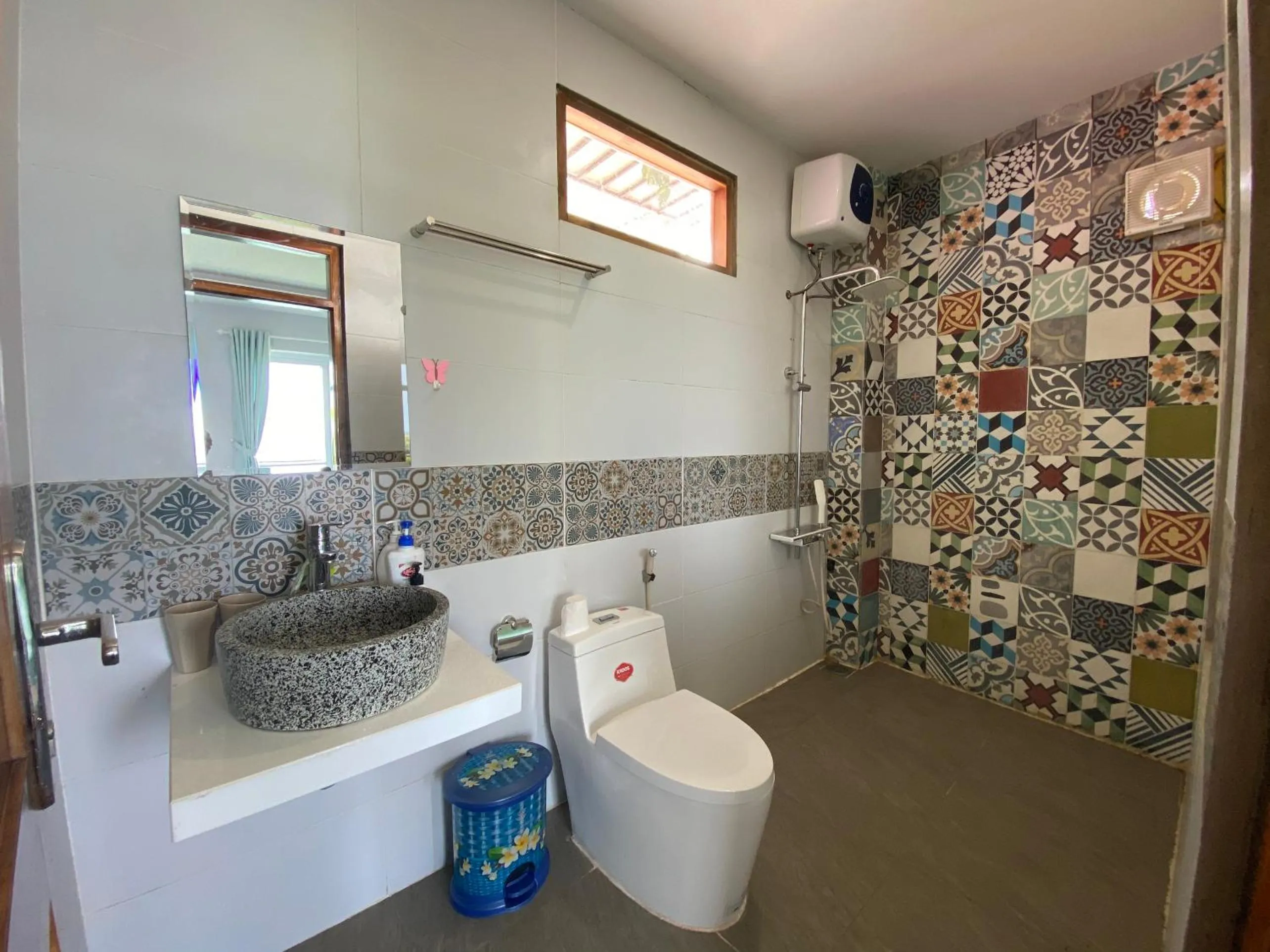 Shower in CHILL HOUSE by the beach