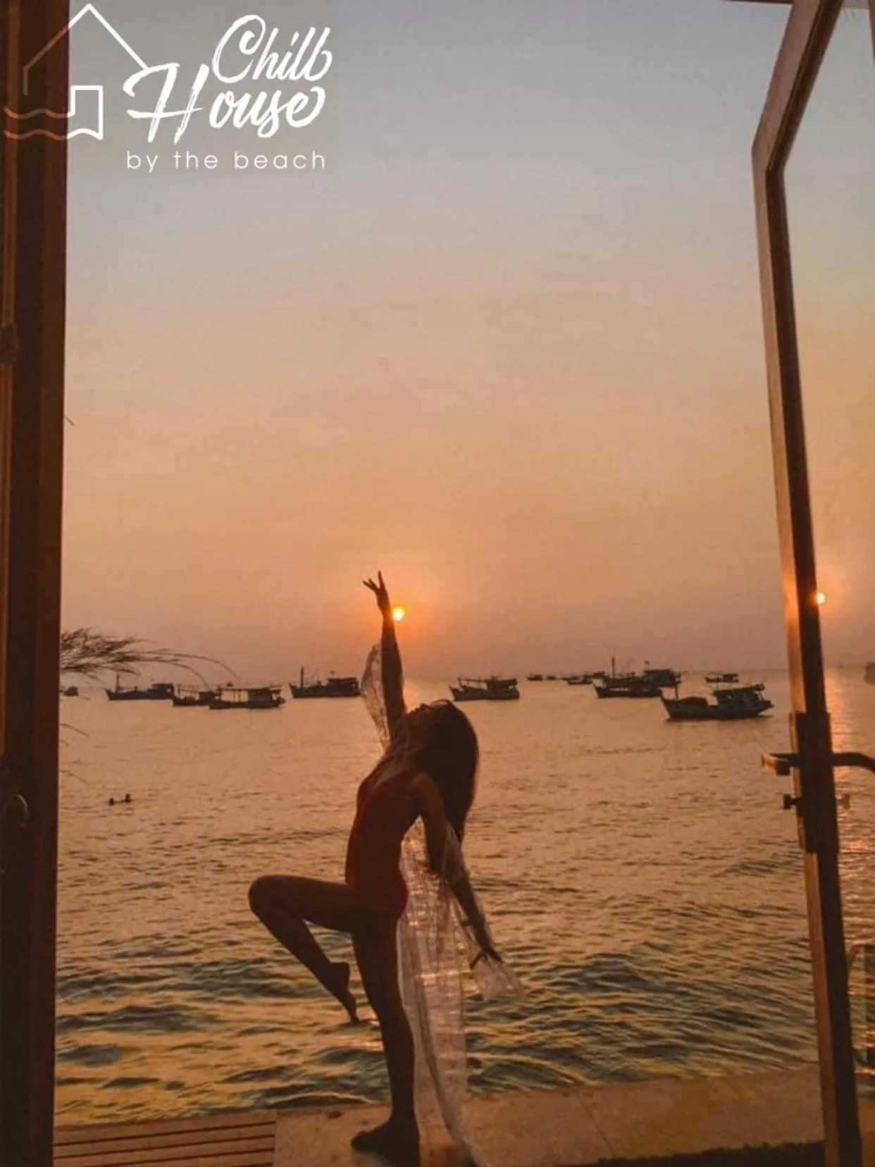 Guests in CHILL HOUSE by the beach