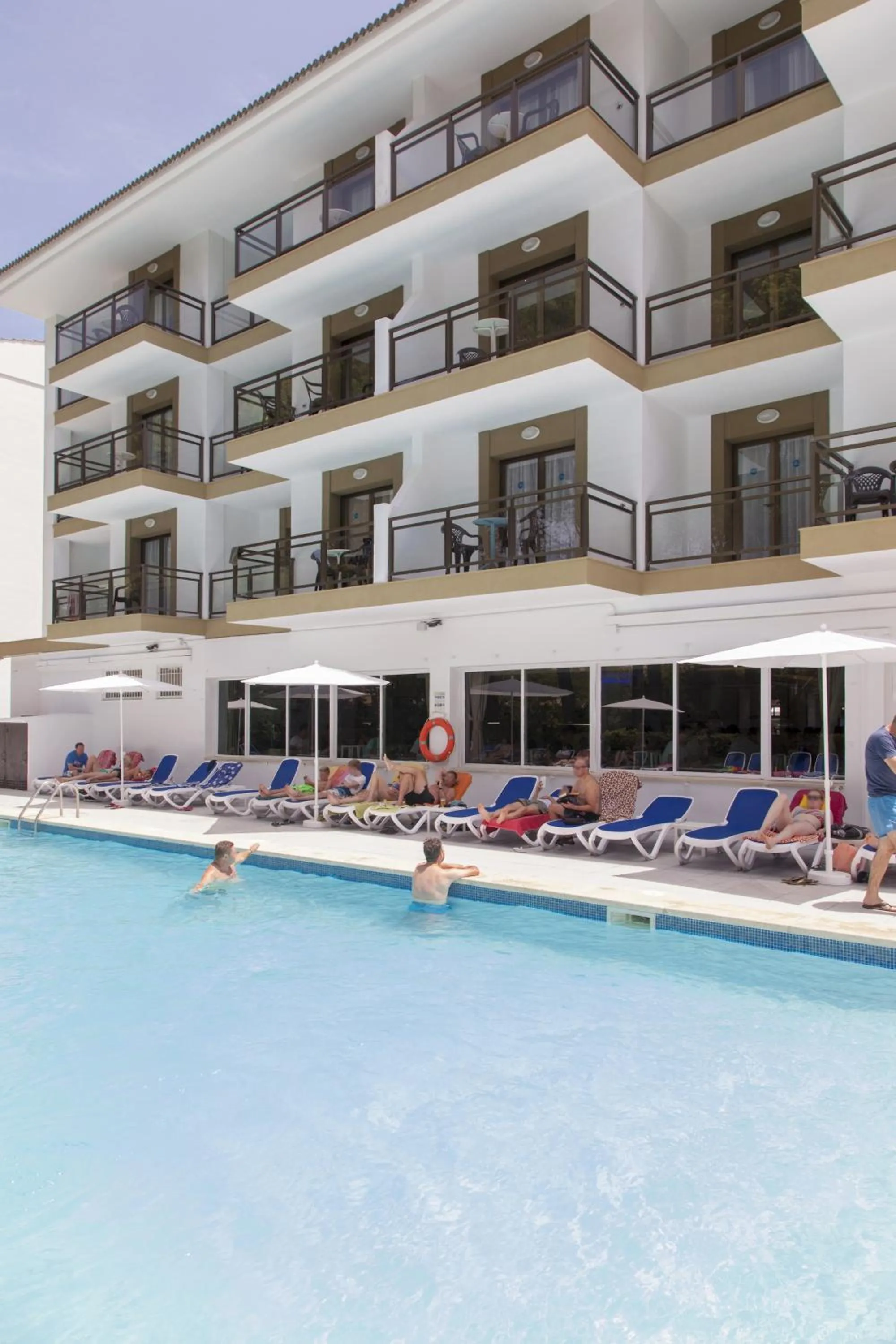 Swimming pool in Guya Wave Hotel
