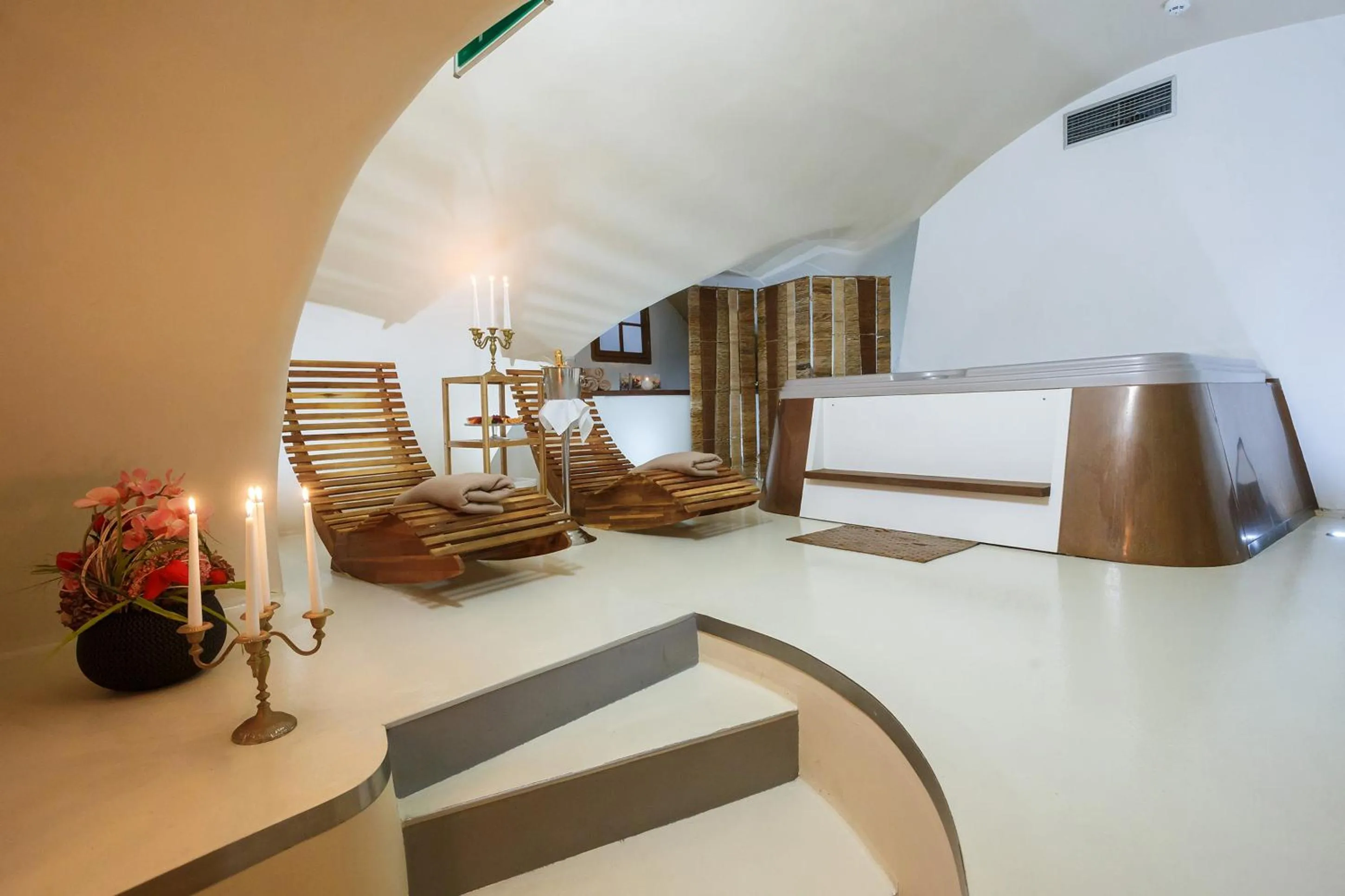 Hot Tub in Hotel Aplaus