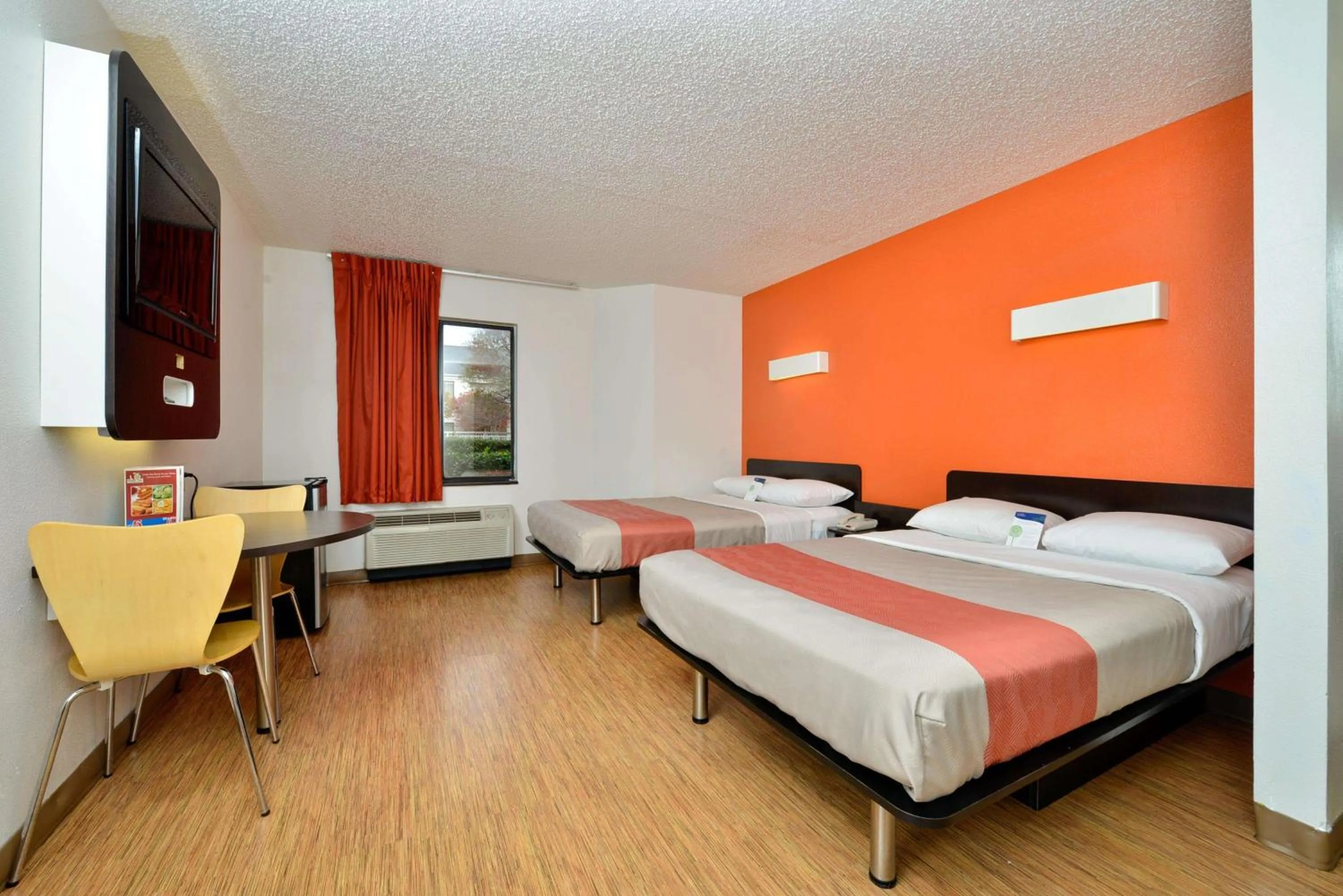 Photo of the whole room, Bed in Motel 6-Plano, TX - West - Frisco