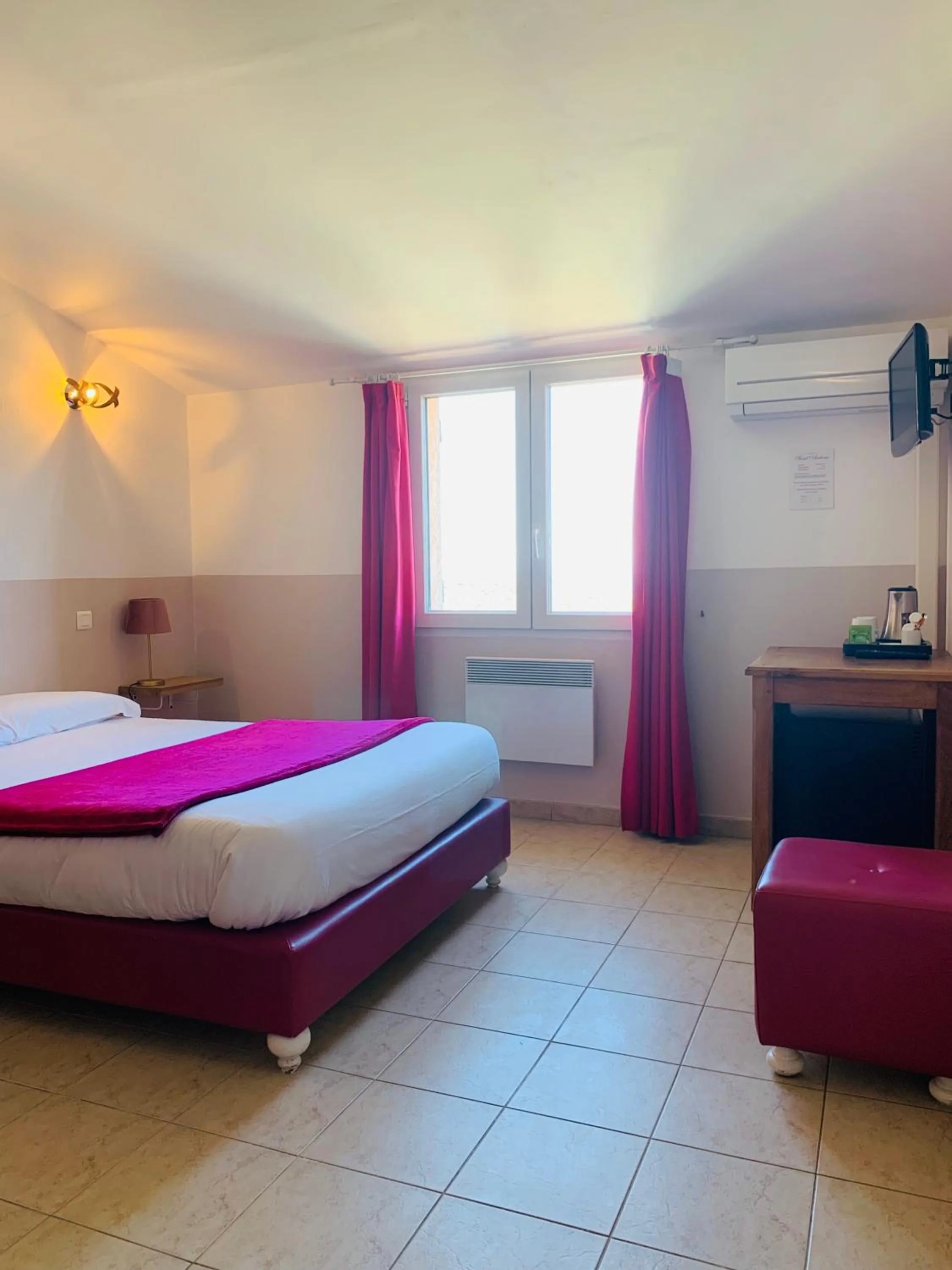 Coffee/tea facilities, Bed in L'Auberge Sant'Antone