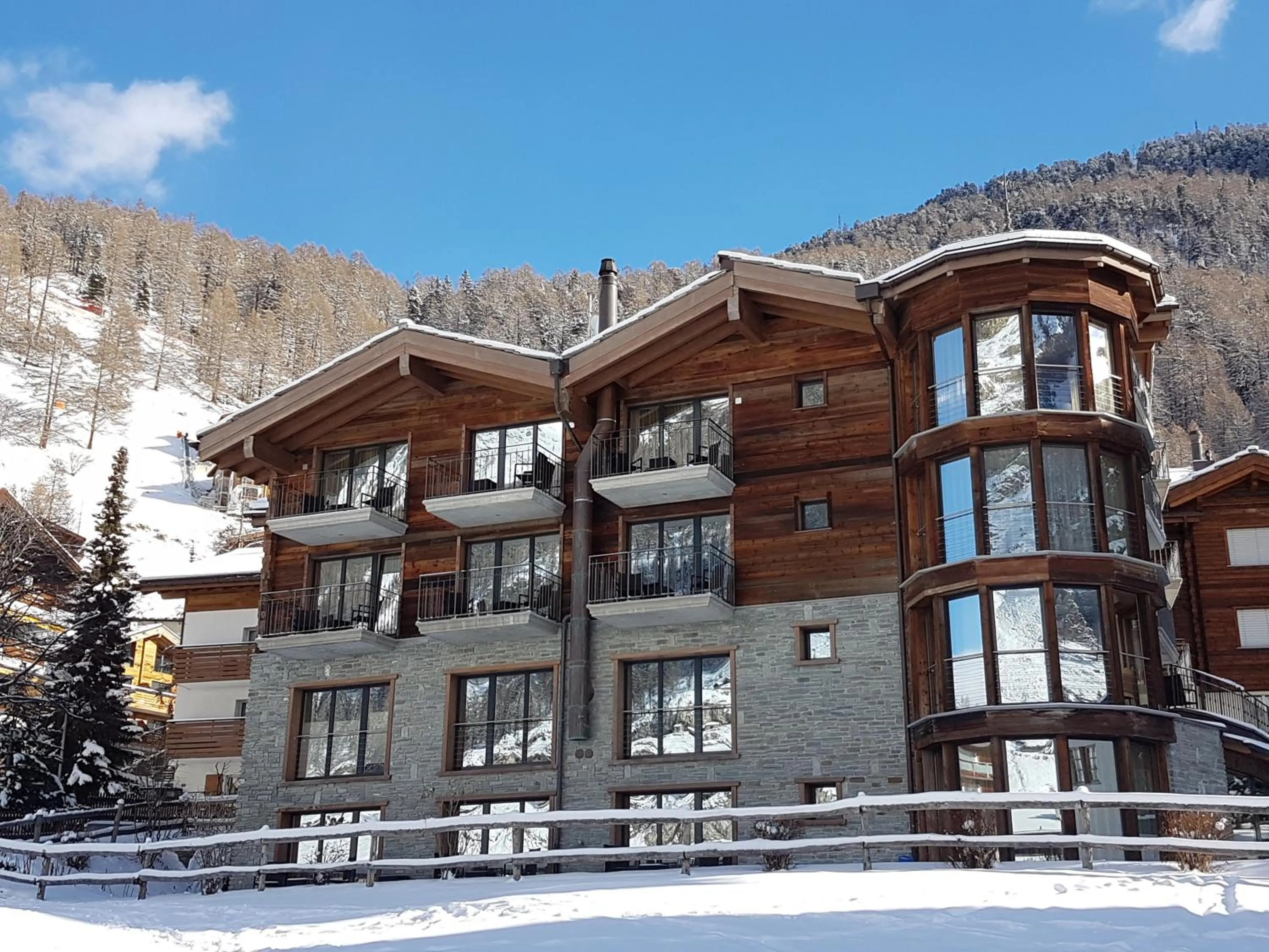 Facade/entrance in Hotel Phoenix