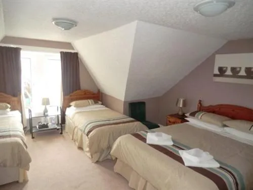 Bedroom, Bed in Heidl Guest House partner with Grampian Hotel