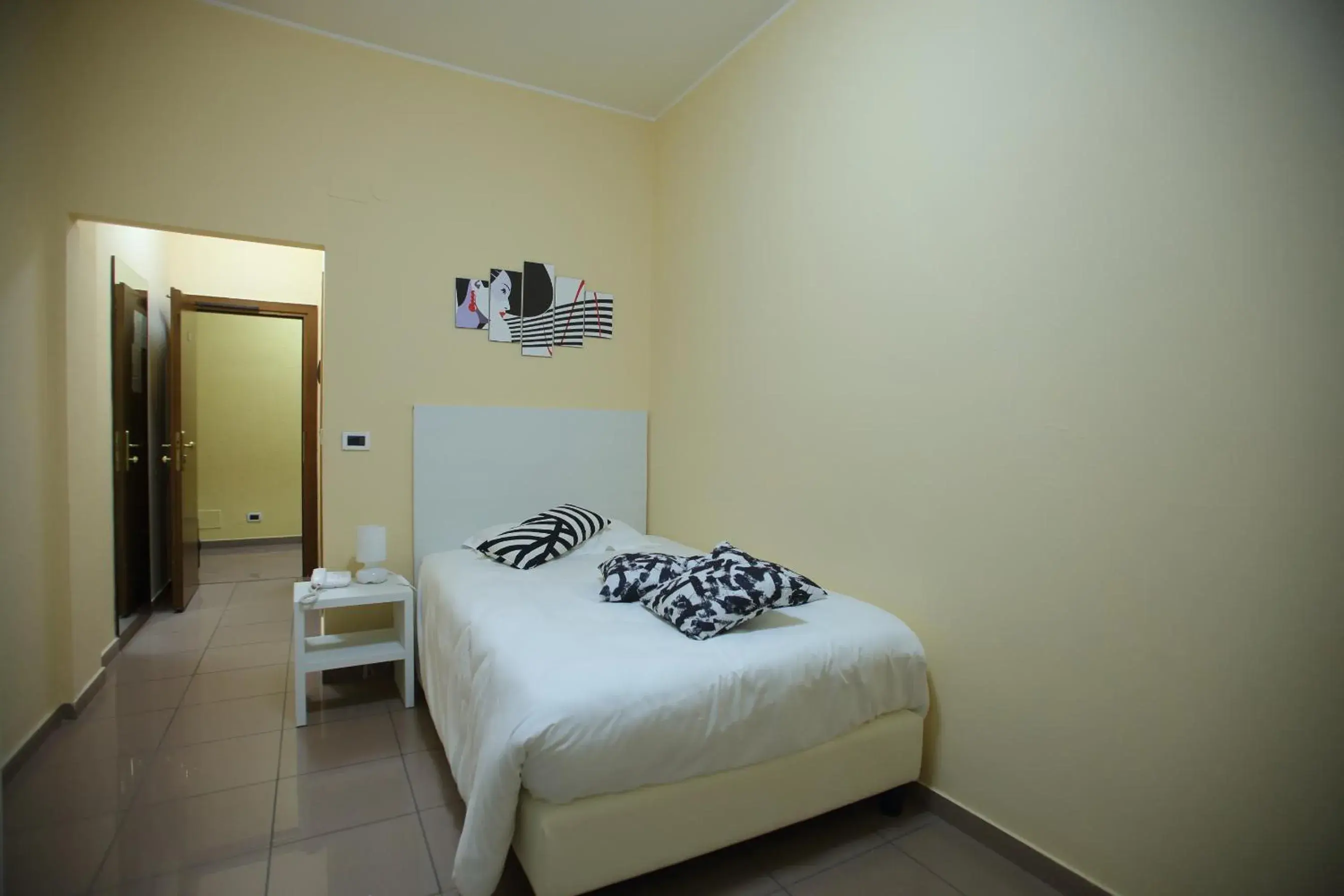 Superior Single Room - single occupancy in Hotel Villa Romana Superior Single Room - single occupancy in Hotel Villa Romana