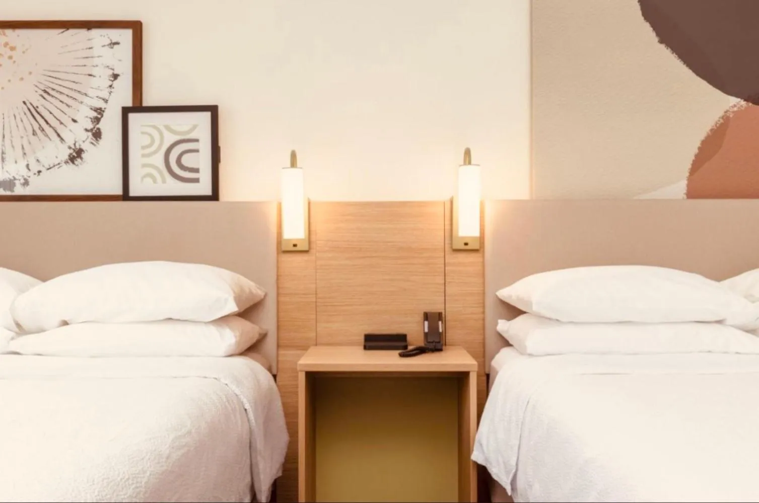 Bed in Wingate by Wyndham Anchorage Downtown - Ship Creek