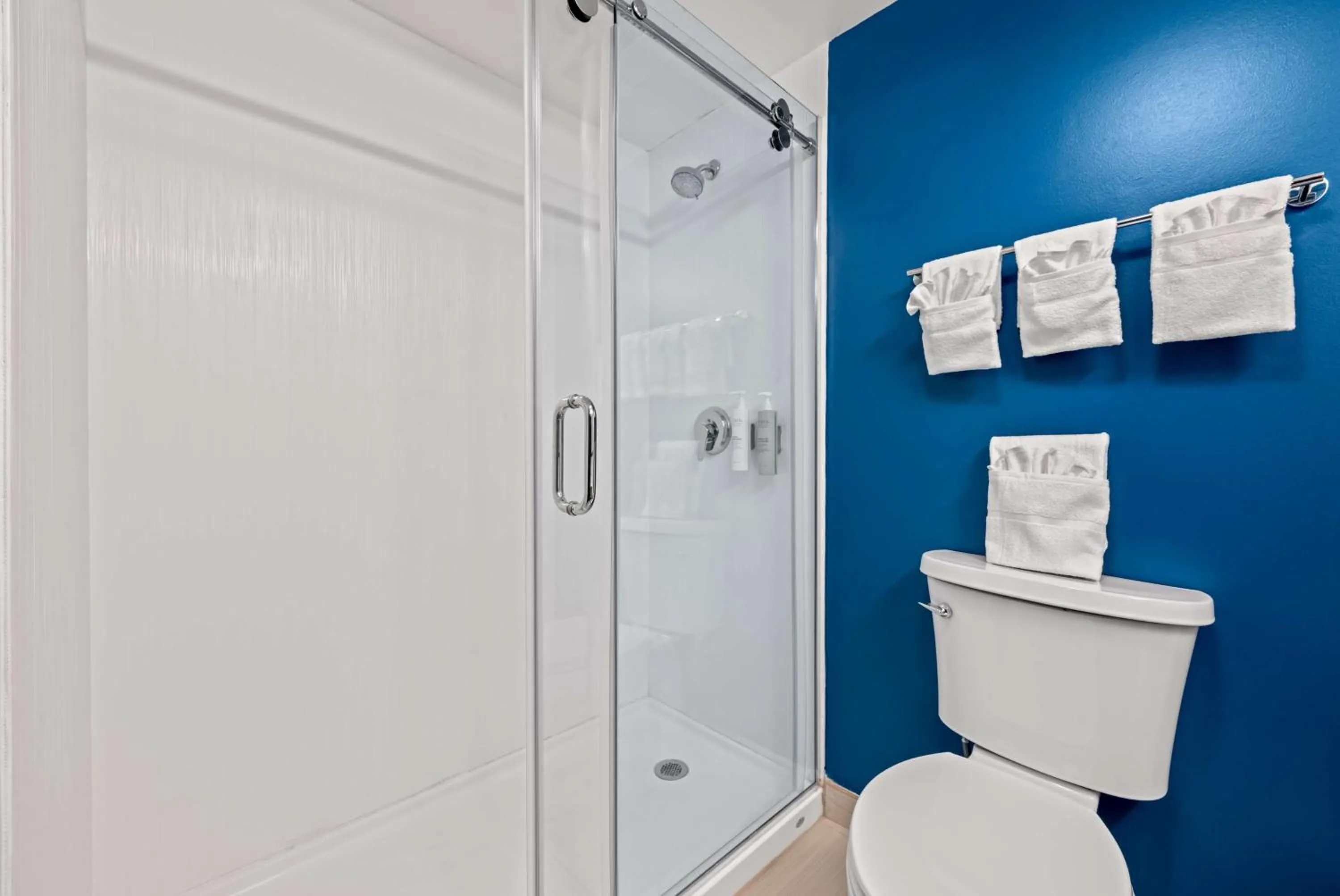 Bathroom in Spark by Hilton Tuscaloosa University