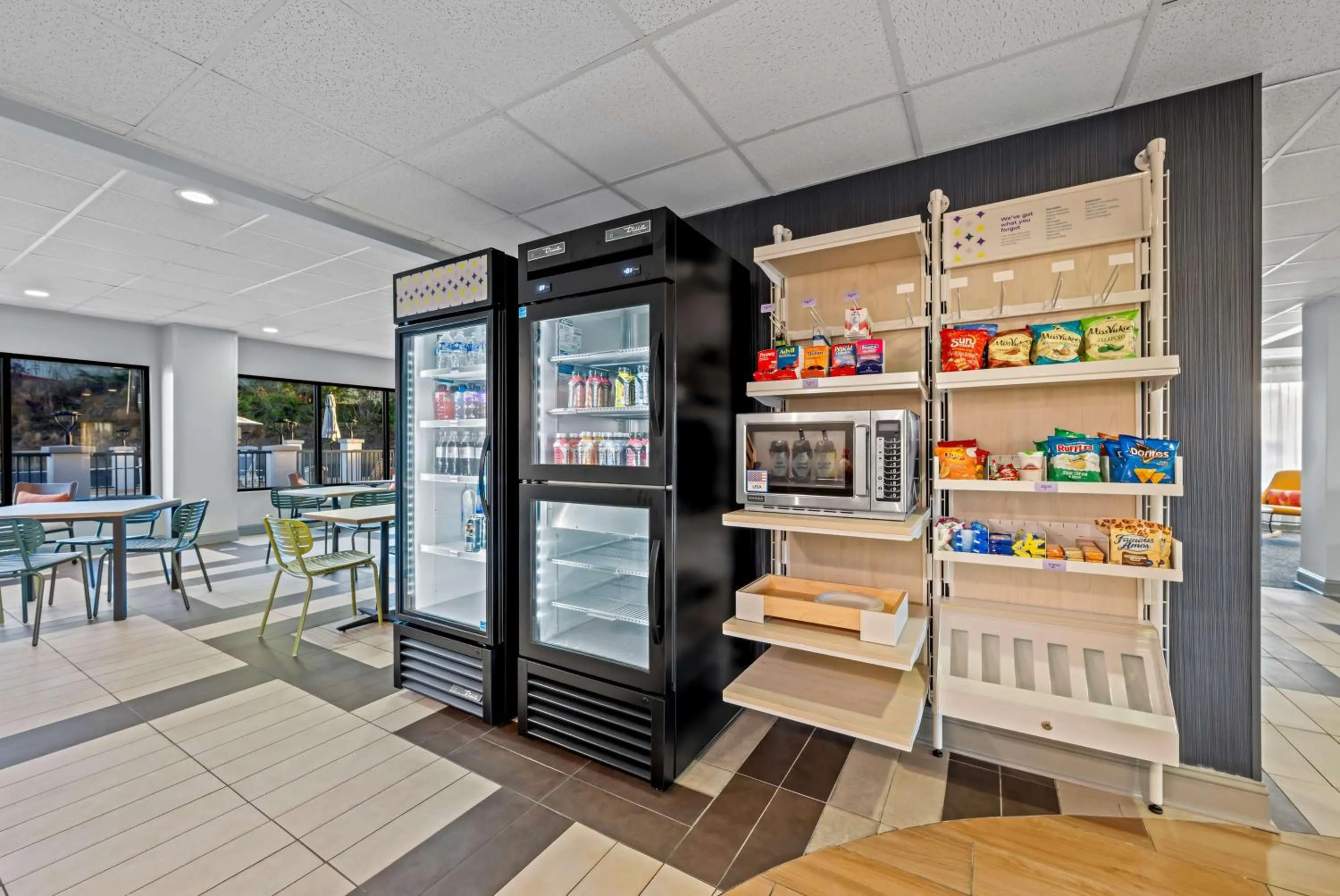 Restaurant/places to eat in Quality Inn