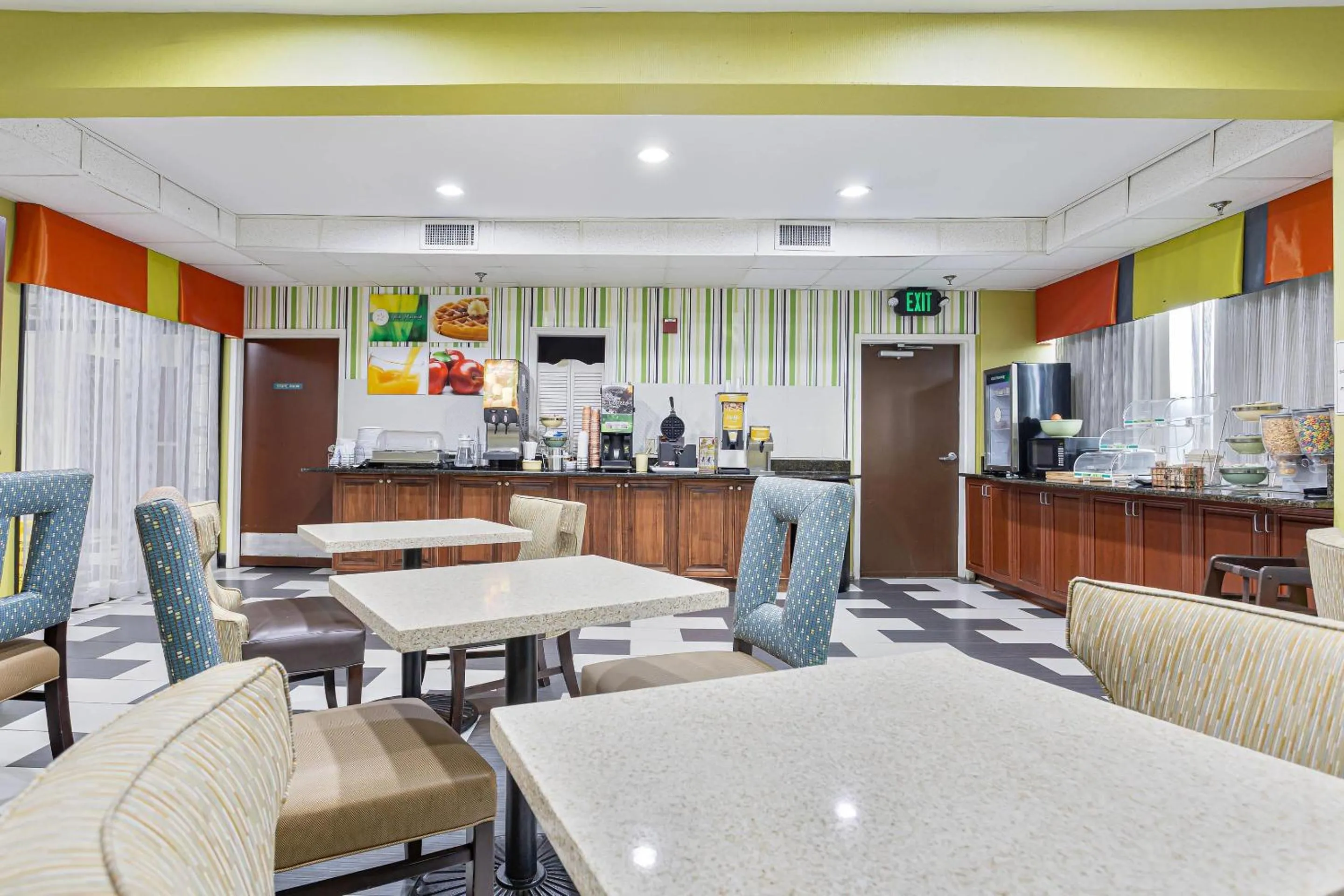 Breakfast in Quality Inn Prattville I-65