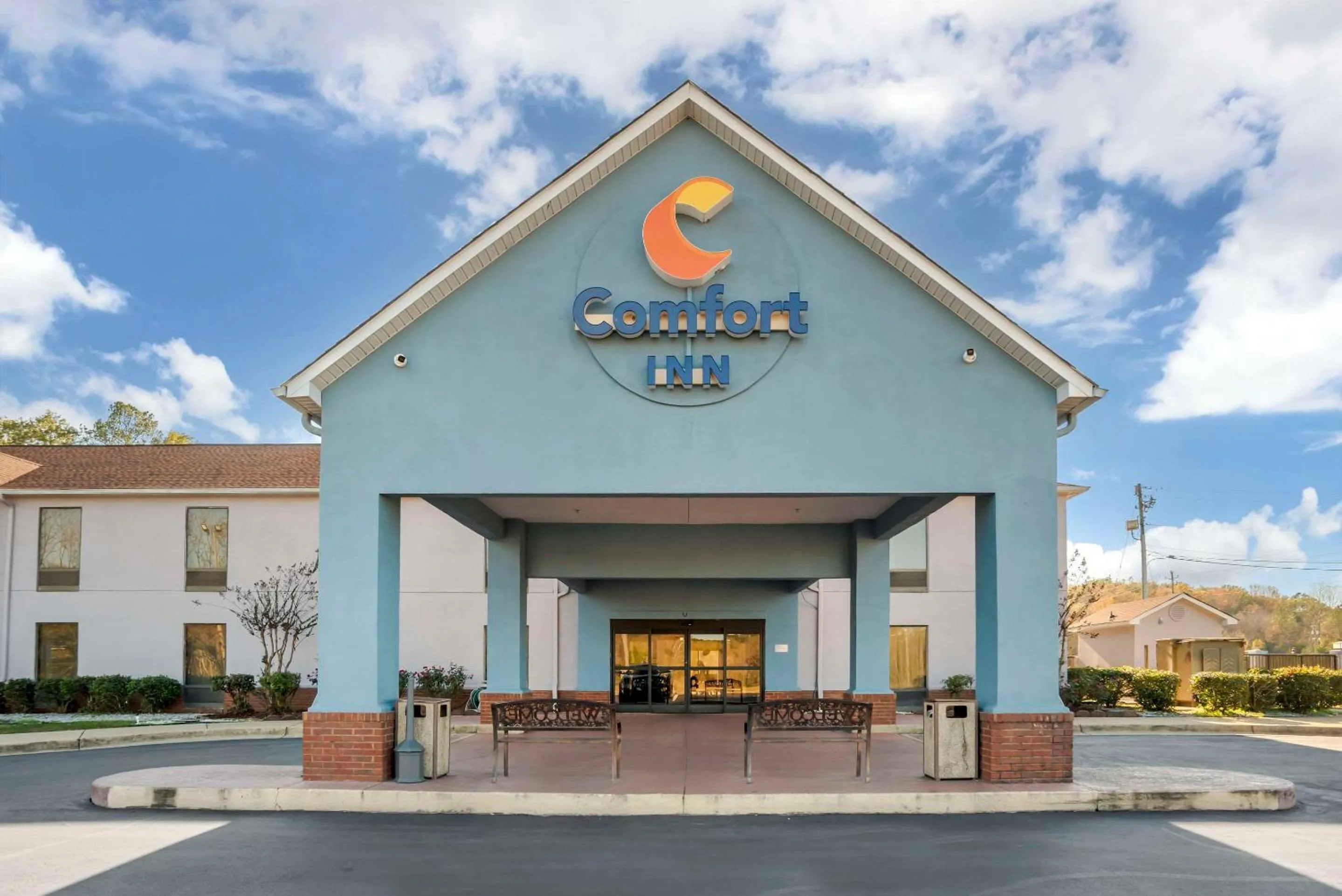 Property building in Comfort Inn