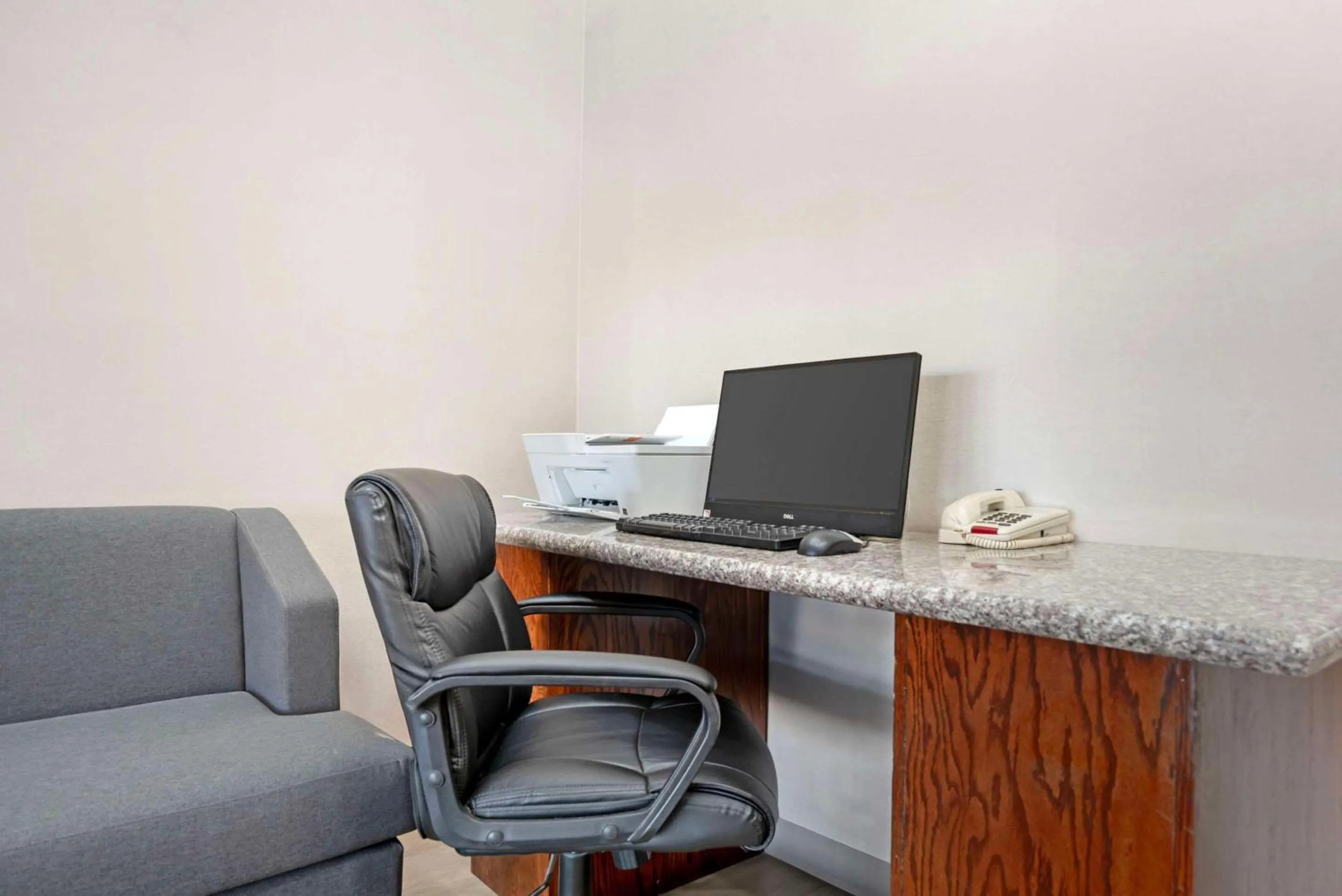 Business facilities in Comfort Inn