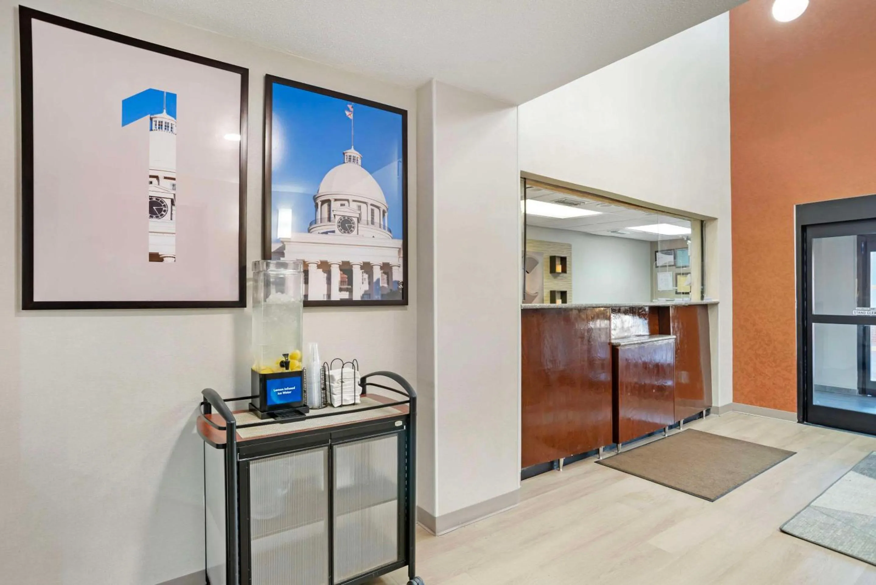 Lobby or reception in Comfort Inn