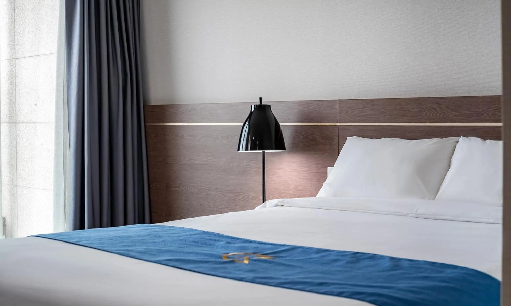 Bed in Golden Tulip Essential Namgang