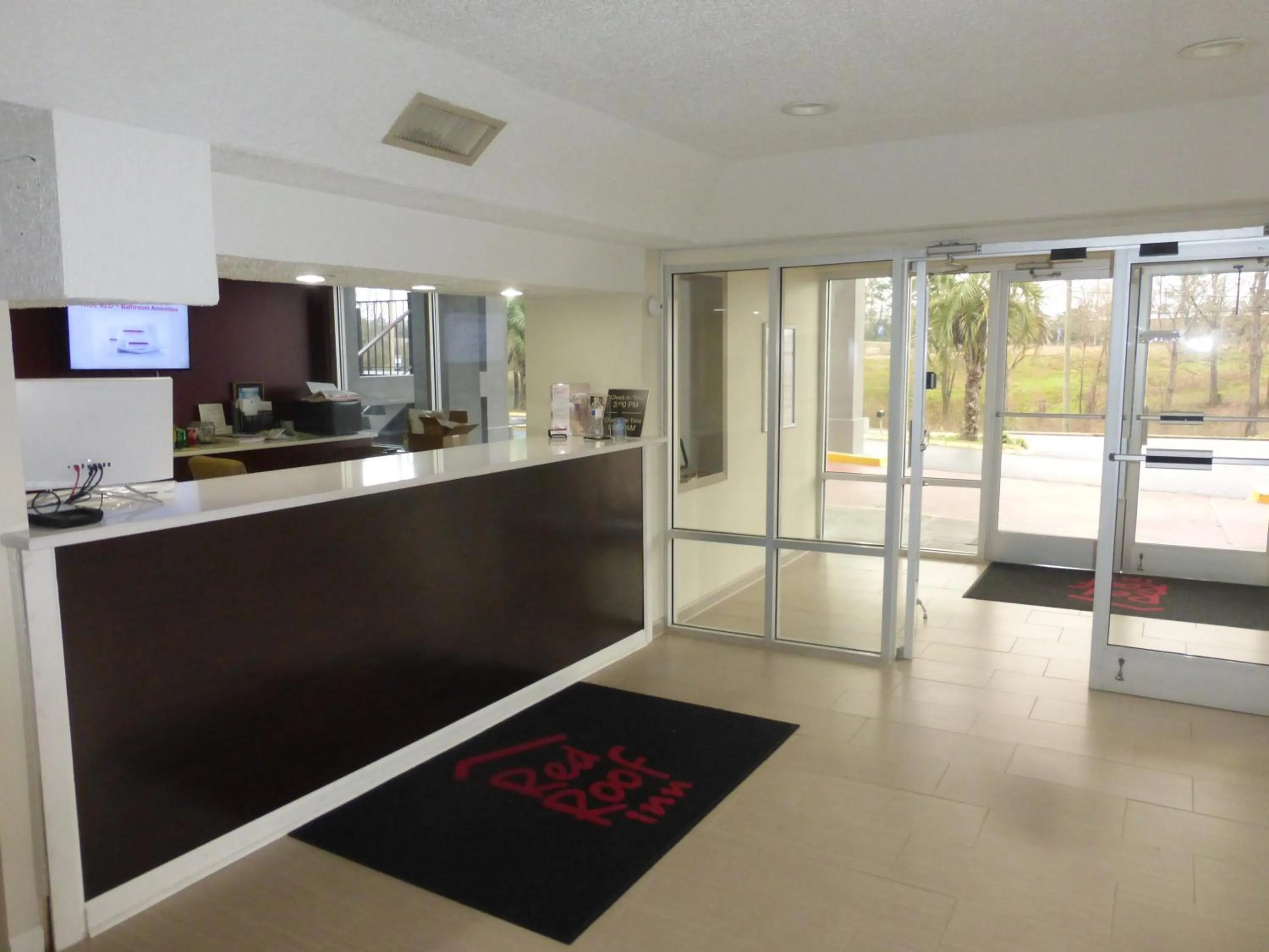 Lobby or reception in Red Roof Inn Evergreen