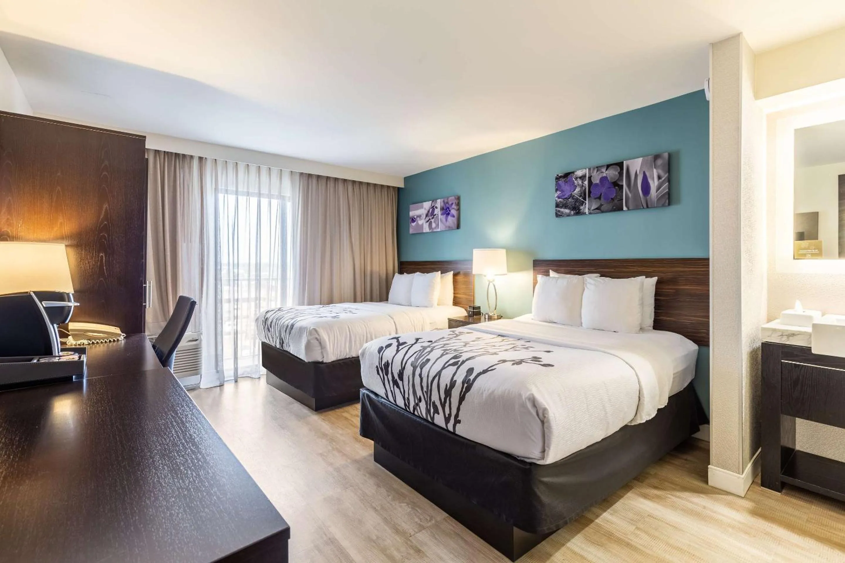 Bedroom, Bed in Sleep Inn Orange Beach