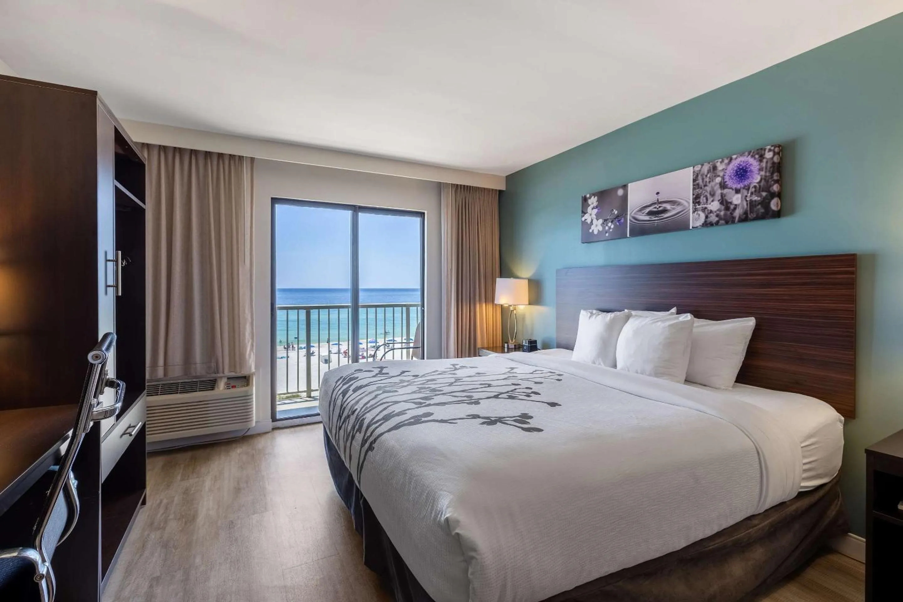 Bedroom, Bed in Sleep Inn Orange Beach