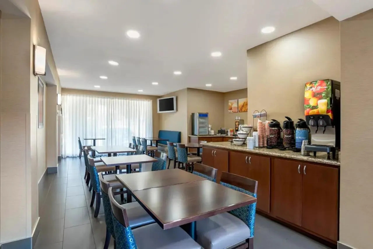 Breakfast in Comfort Inn Greenville I-65