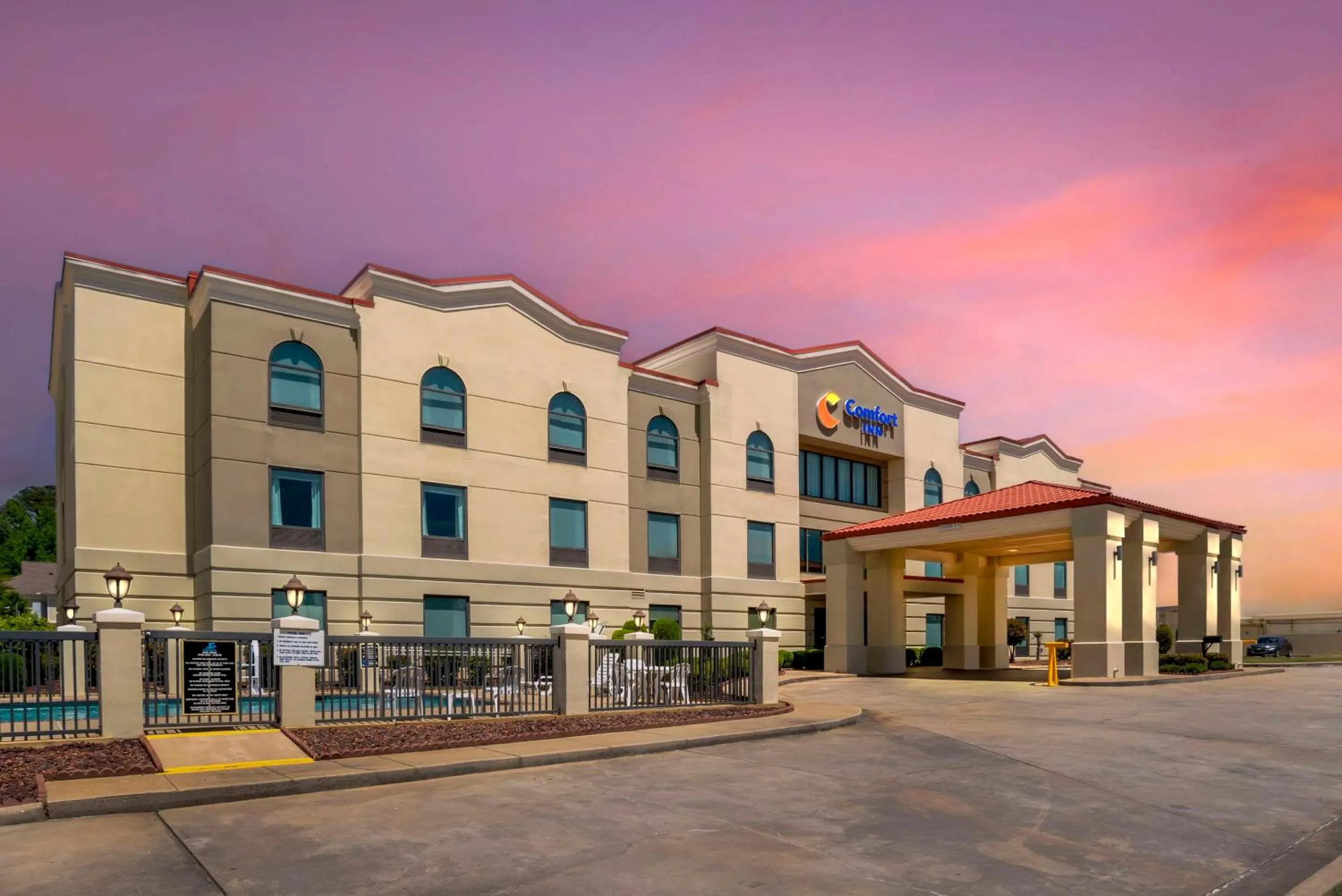 Property building in Comfort Inn Greenville I-65