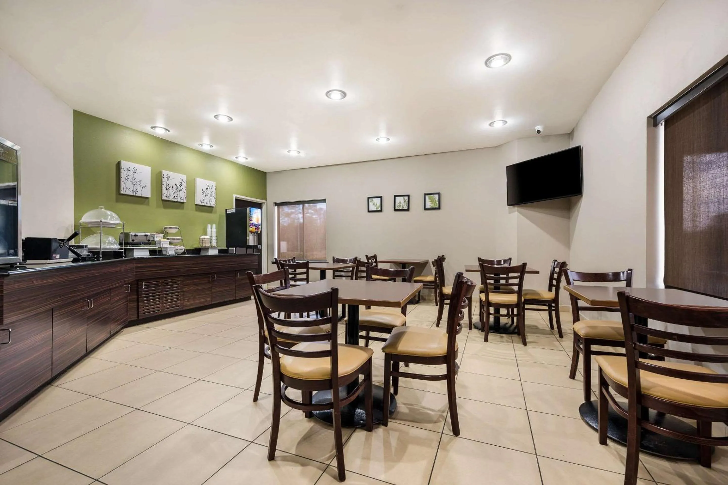 Breakfast in Sleep Inn Athens I-65