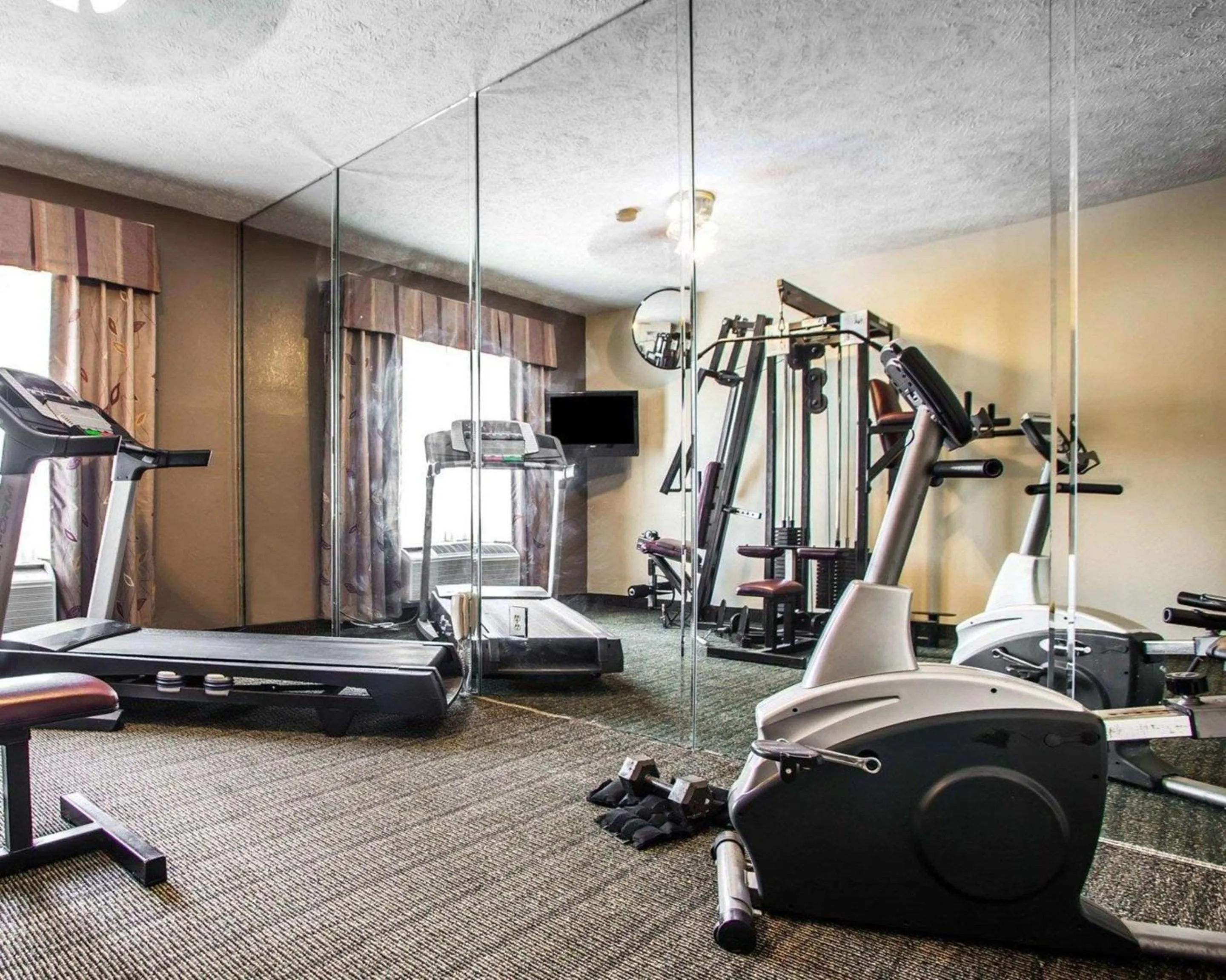 Fitness centre/facilities in Quality Inn Florence East